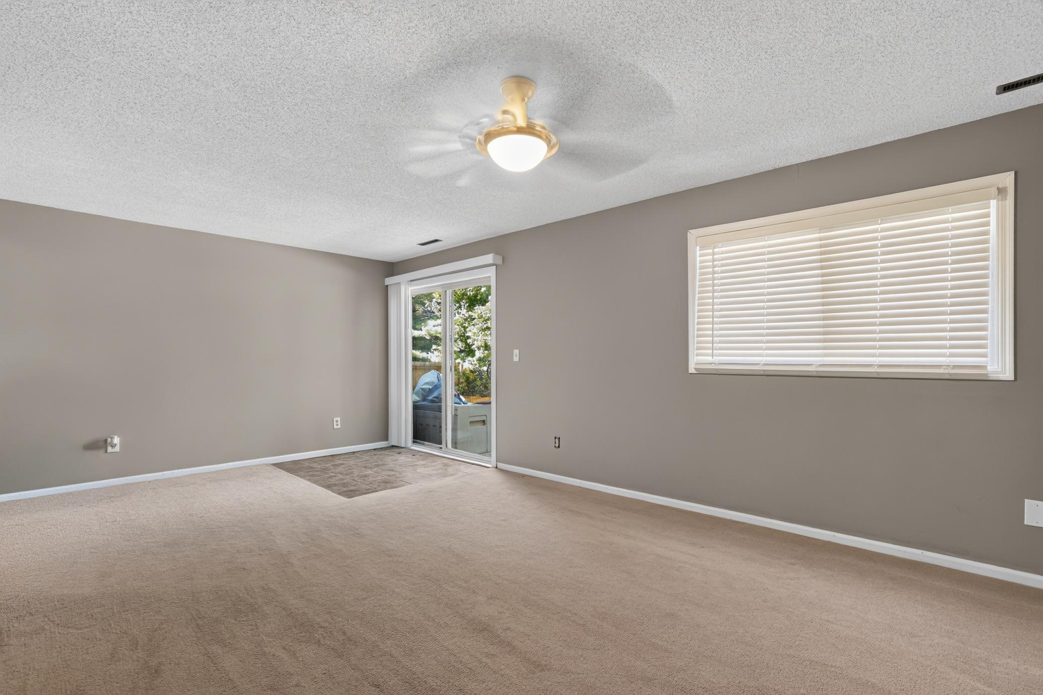 929 Byron Avenue N Property Photo 24
