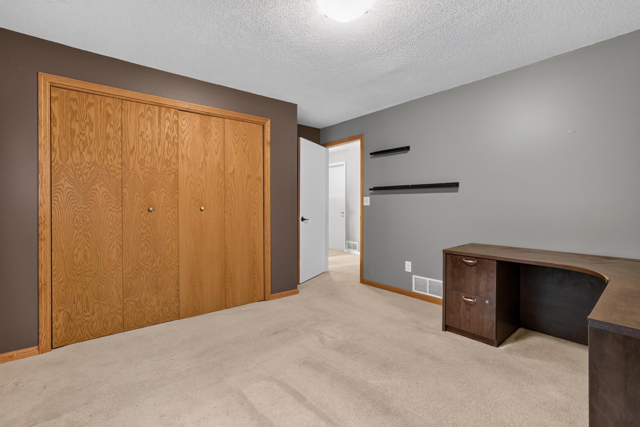 929 Byron Avenue N Property Photo 32