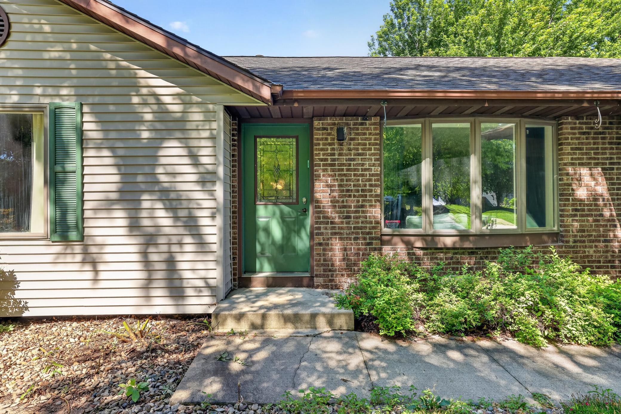 929 Byron Avenue N Property Photo 33