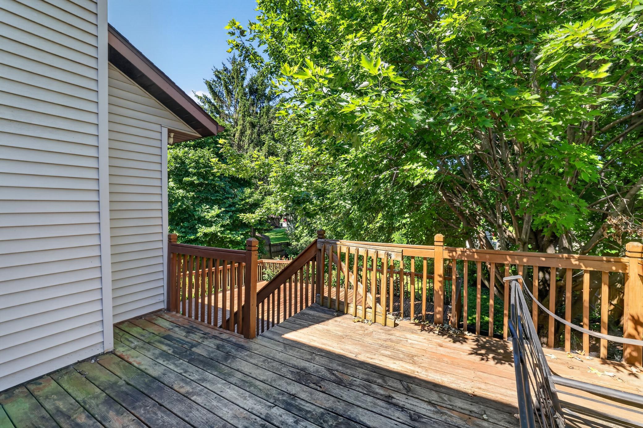 929 Byron Avenue N Property Photo 37