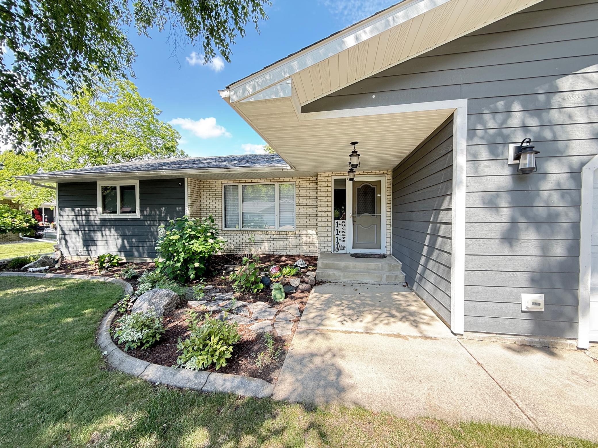 111 Buckeye Drive Property Photo 1