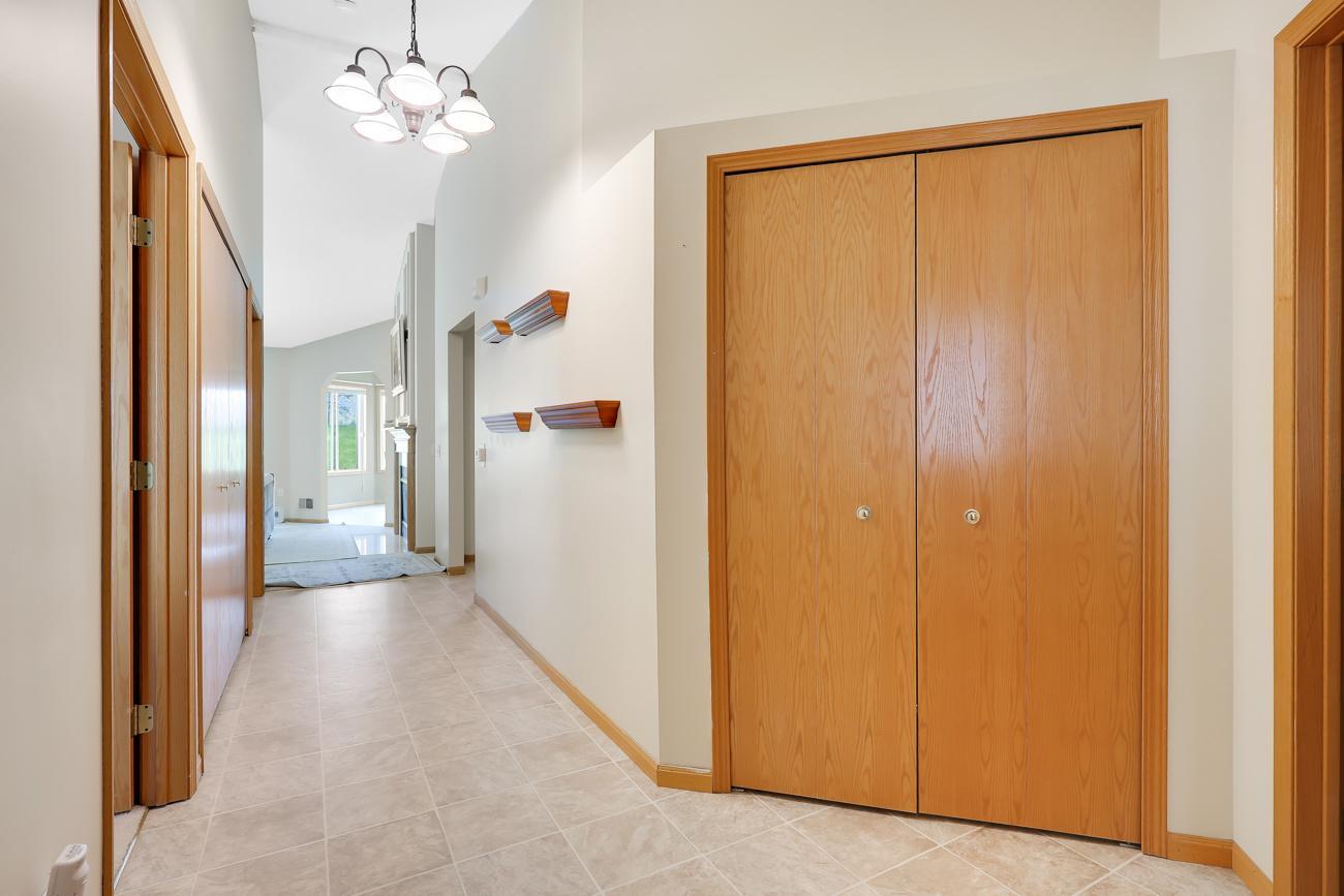 9462 Prairieview Trail N Property Photo 16