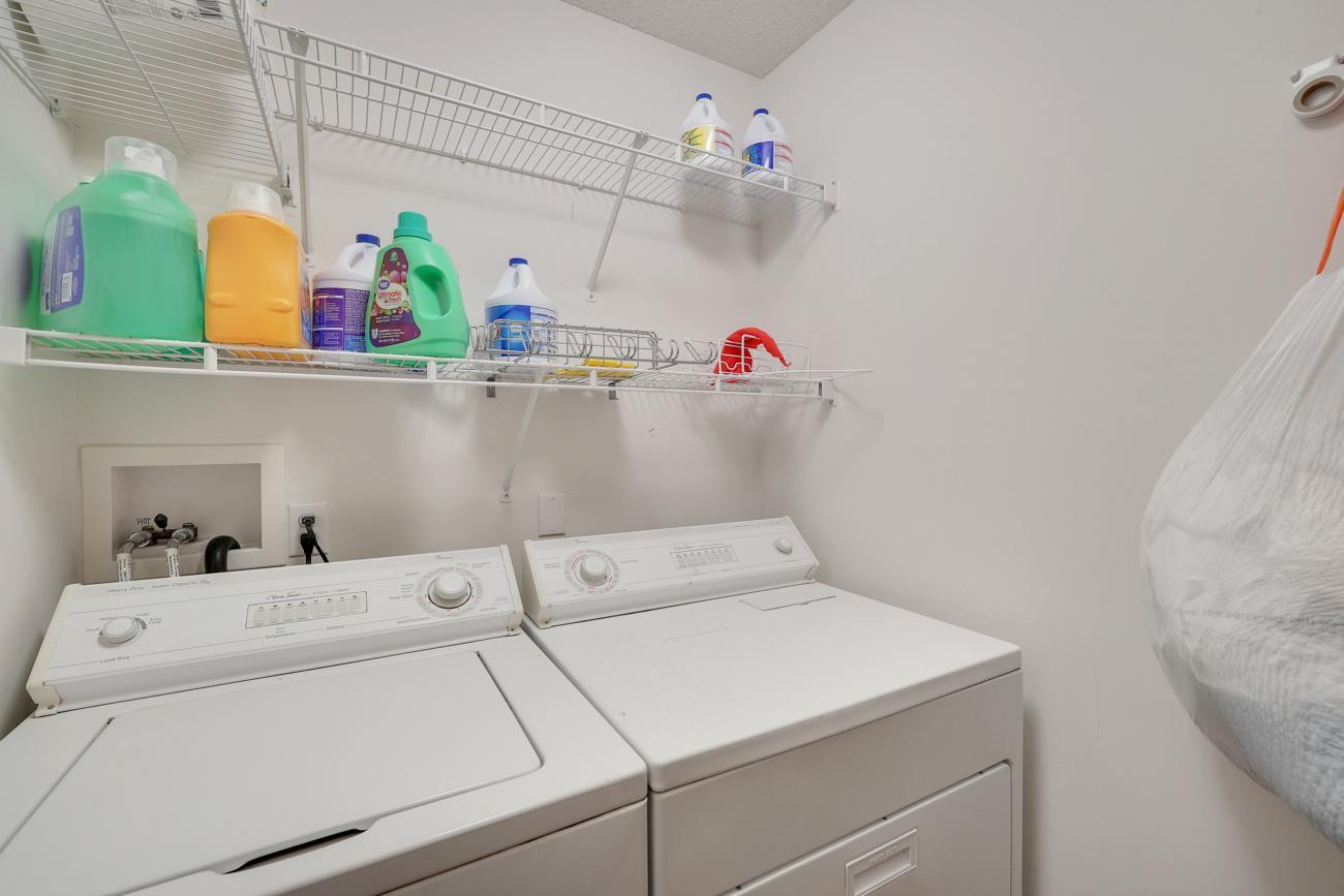 9462 Prairieview Trail N Property Photo 17