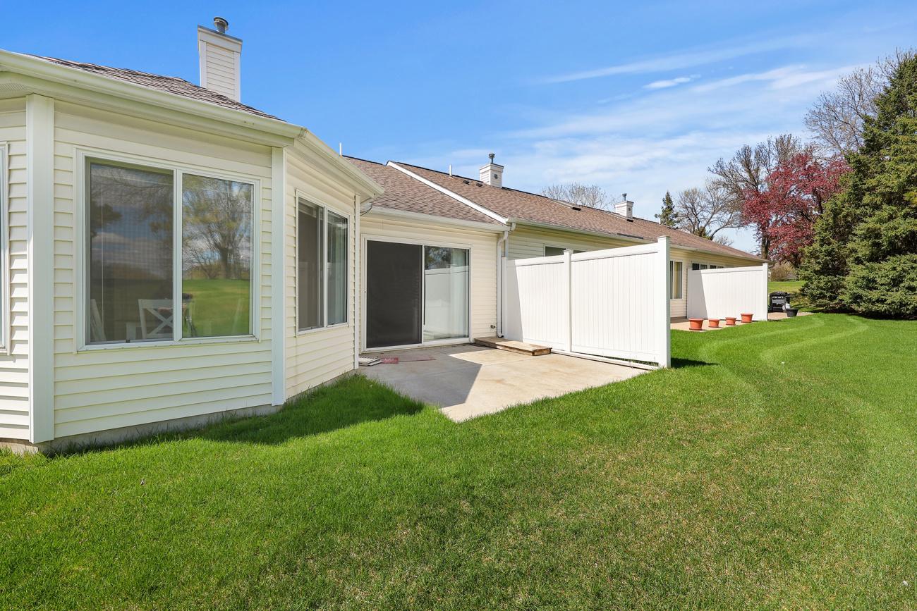 9462 Prairieview Trail N Property Photo 24