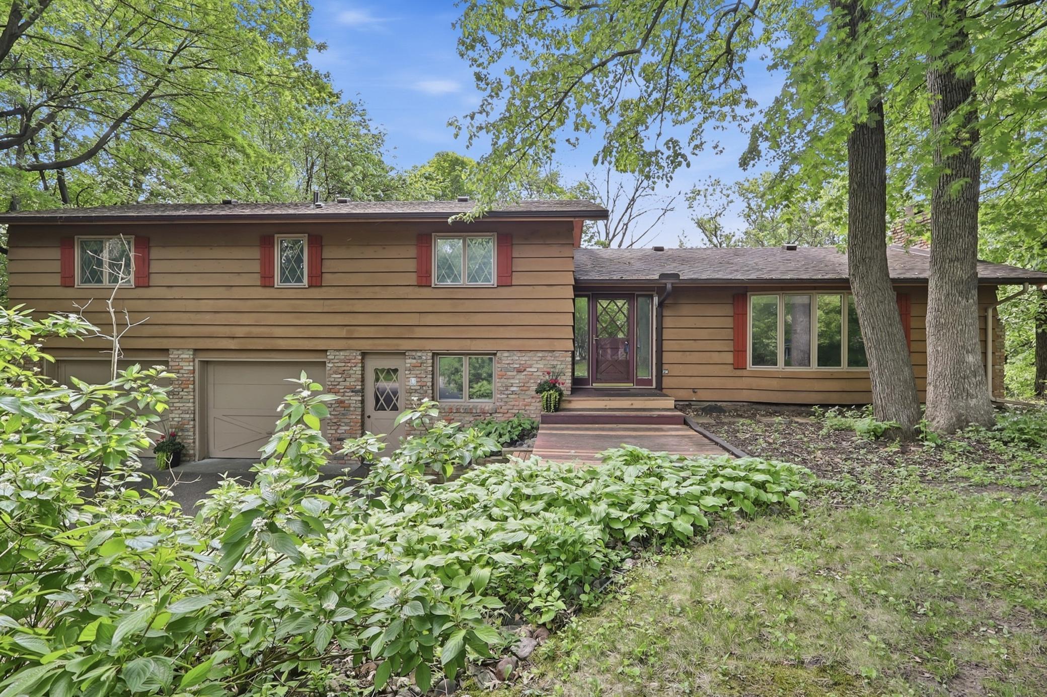 18415 14th Avenue N Property Photo 1
