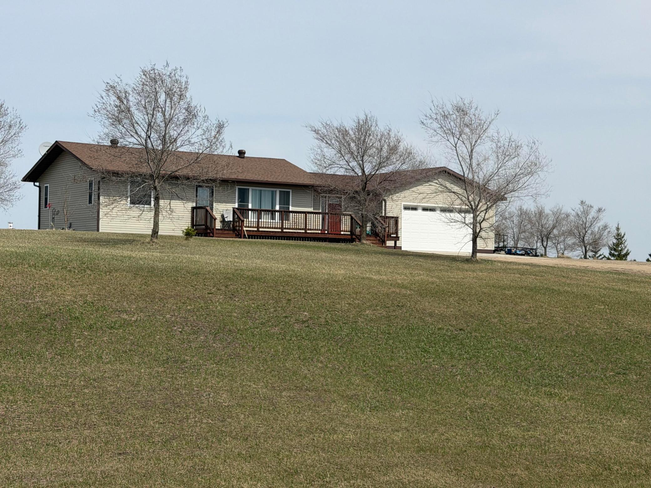 41485 429th Street Property Photo 2