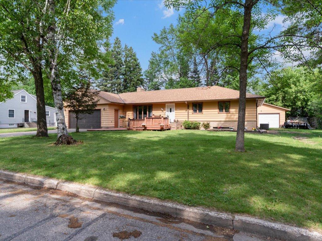 1829 Graydon Avenue Property Photo 2