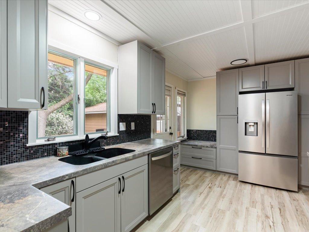 1829 Graydon Avenue Property Photo 14