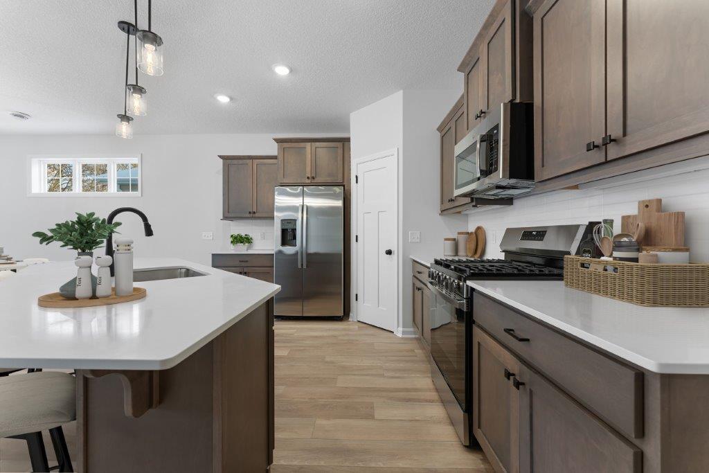 540 Tulare Terrace Property Photo 4