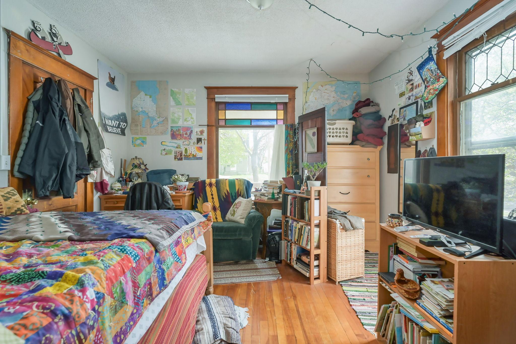 1097 22nd Avenue Se Property Photo 6