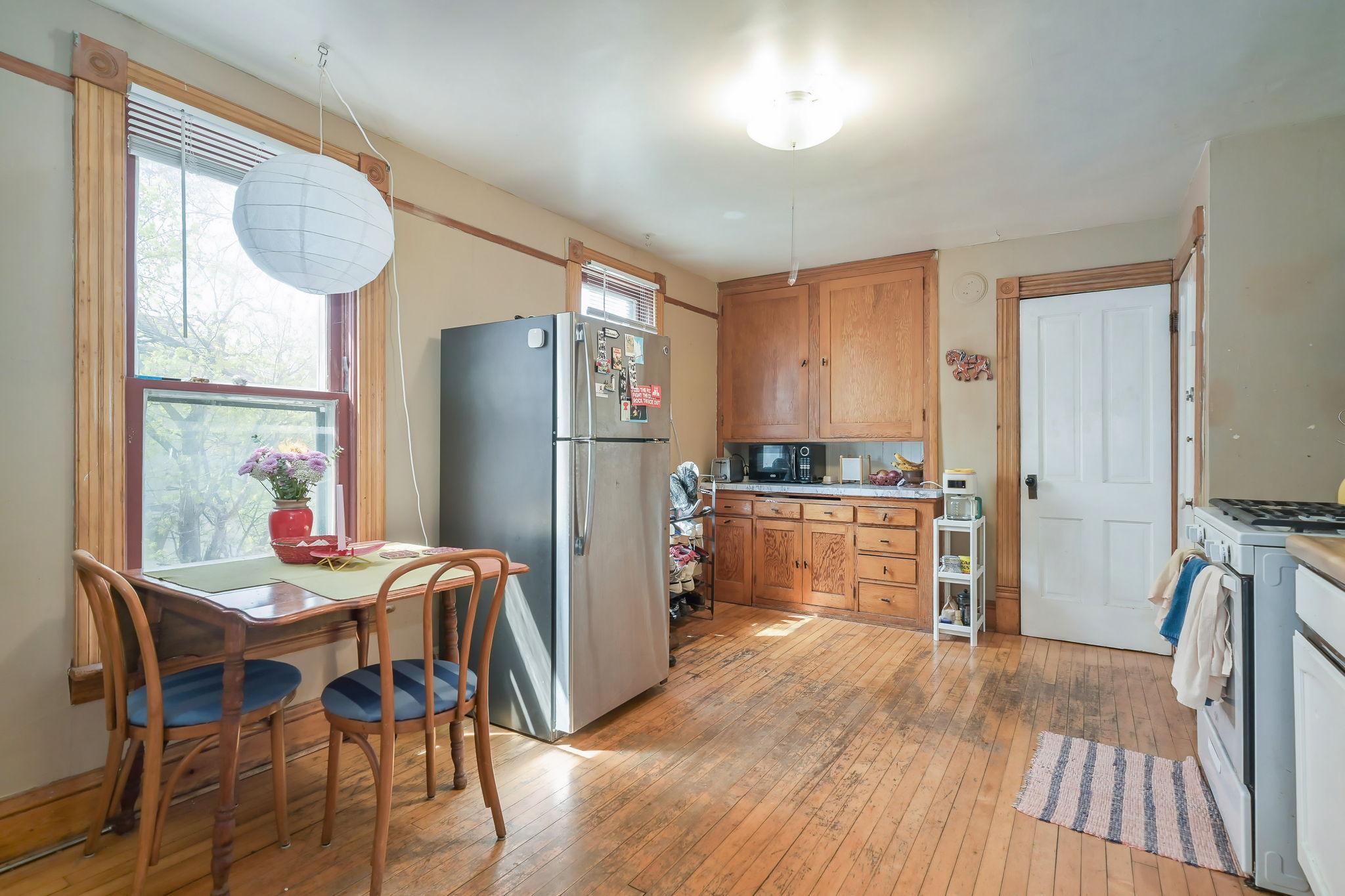 1097 22nd Avenue Se Property Photo 15