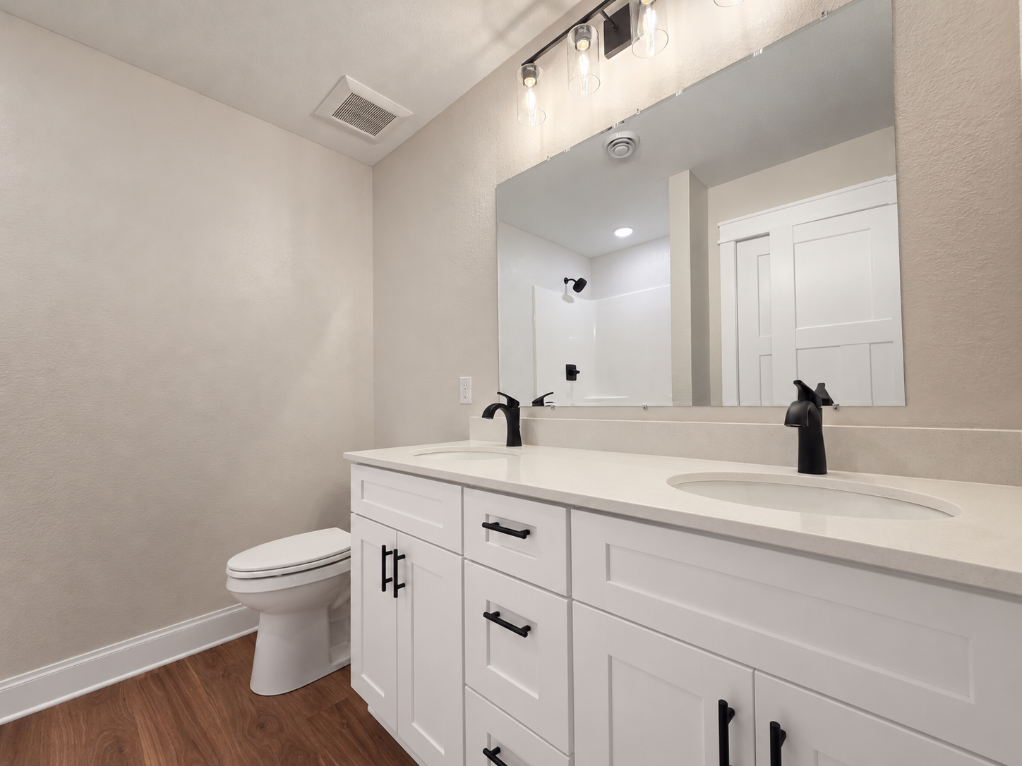 119 6th Street Se Property Photo 23