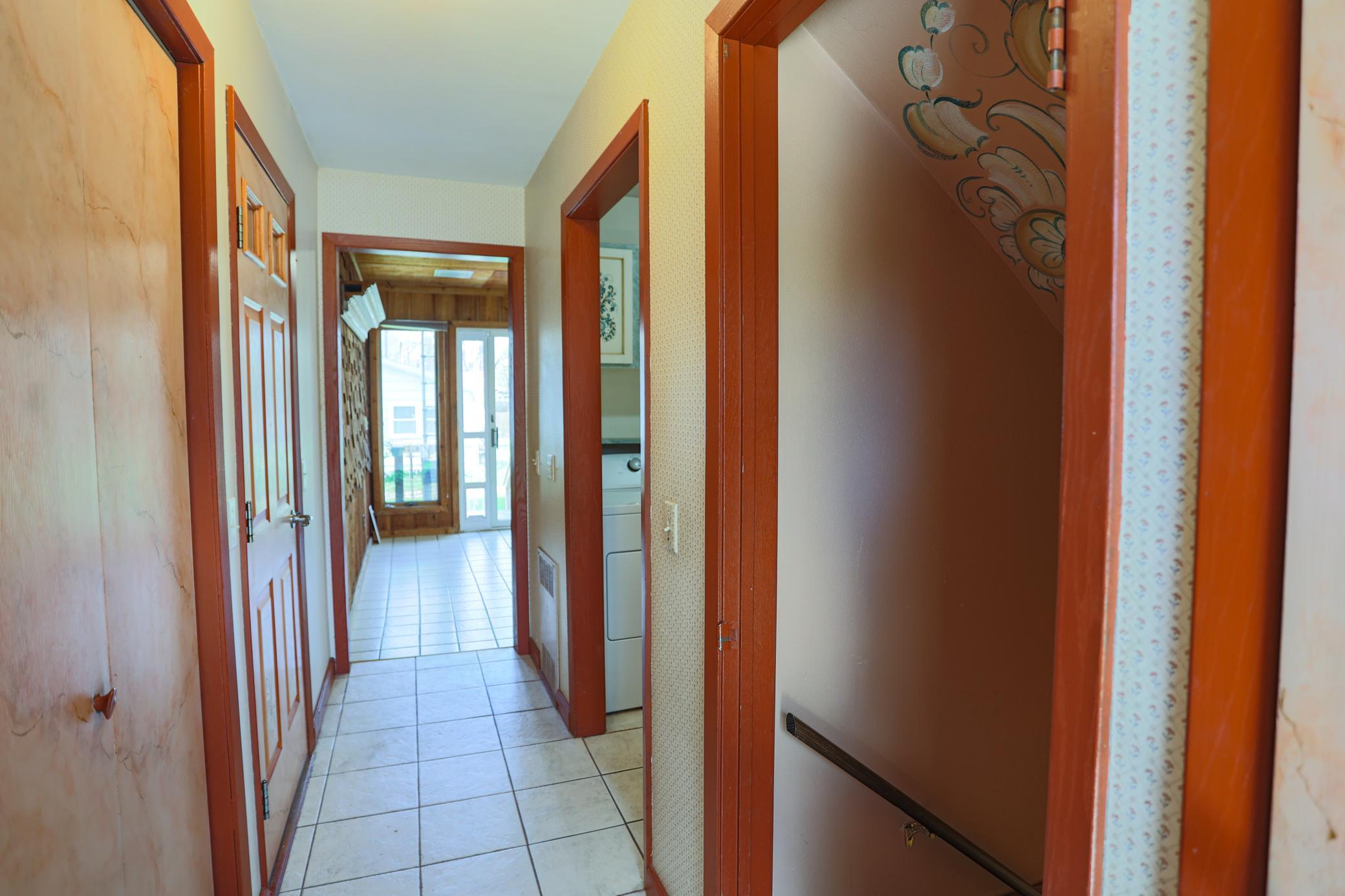 804 Valley View Drive Property Photo 9