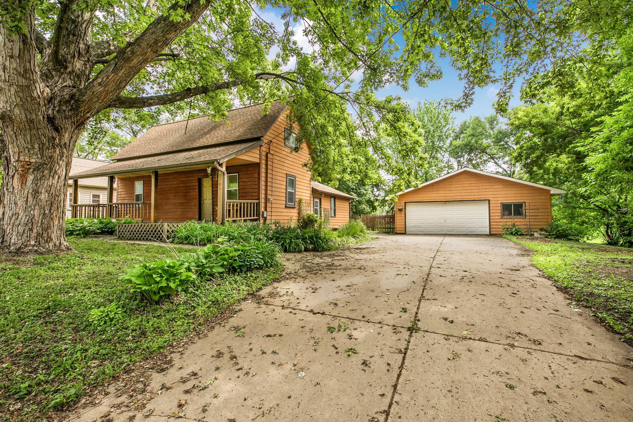 250 2nd Street Property Photo 1