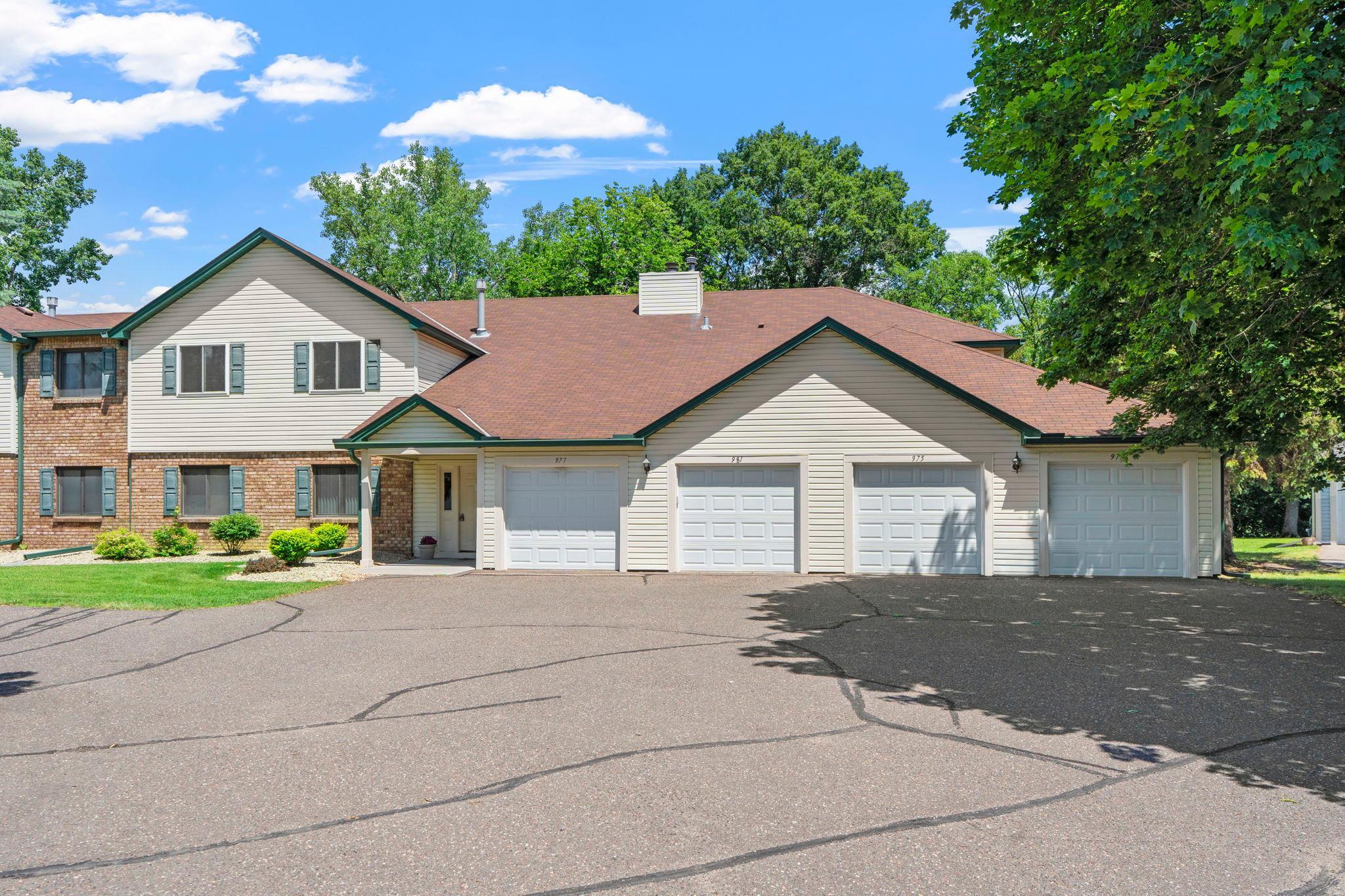 977 Heritage Court E Property Photo 42