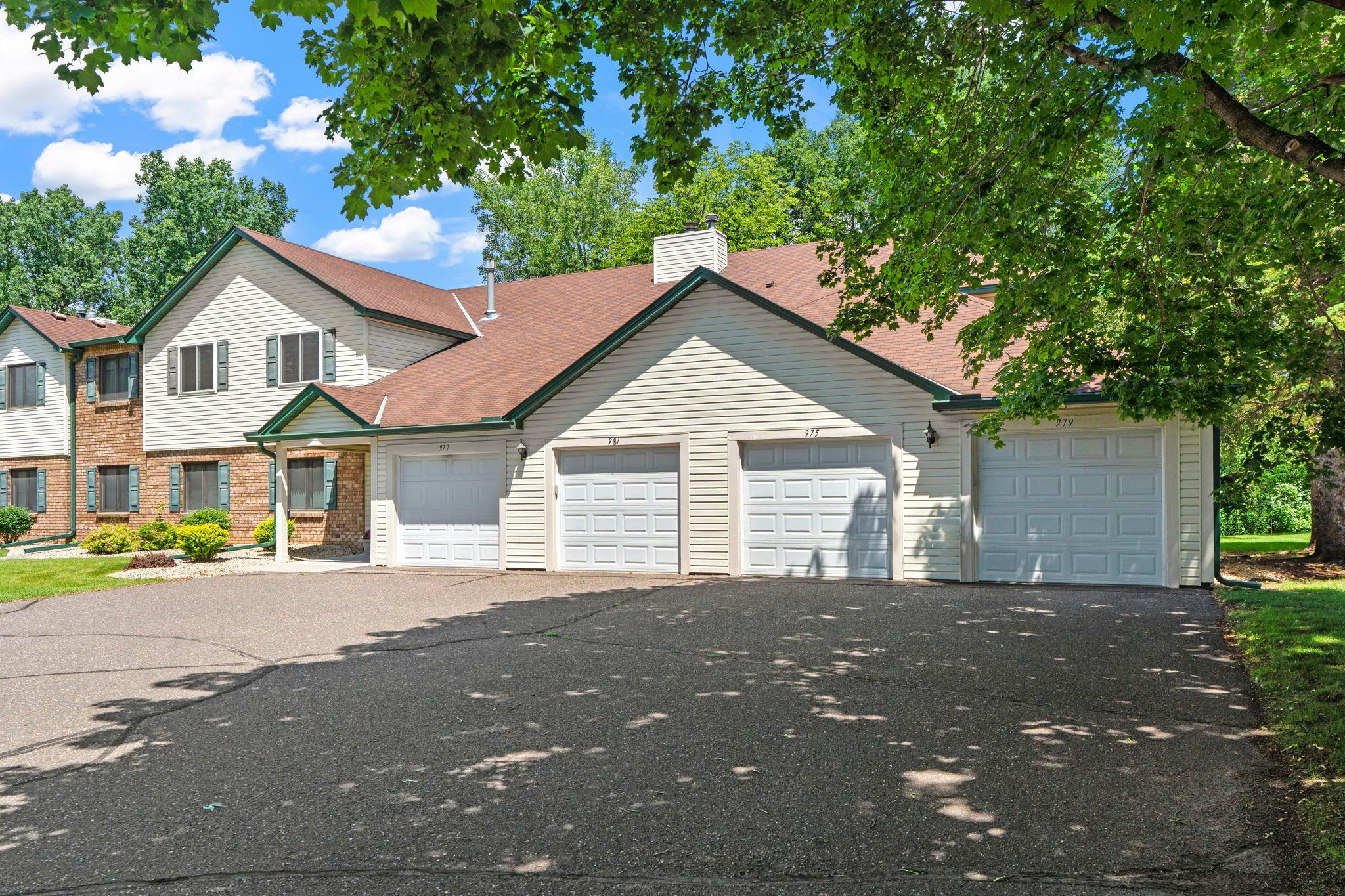 977 Heritage Court E Property Photo 43