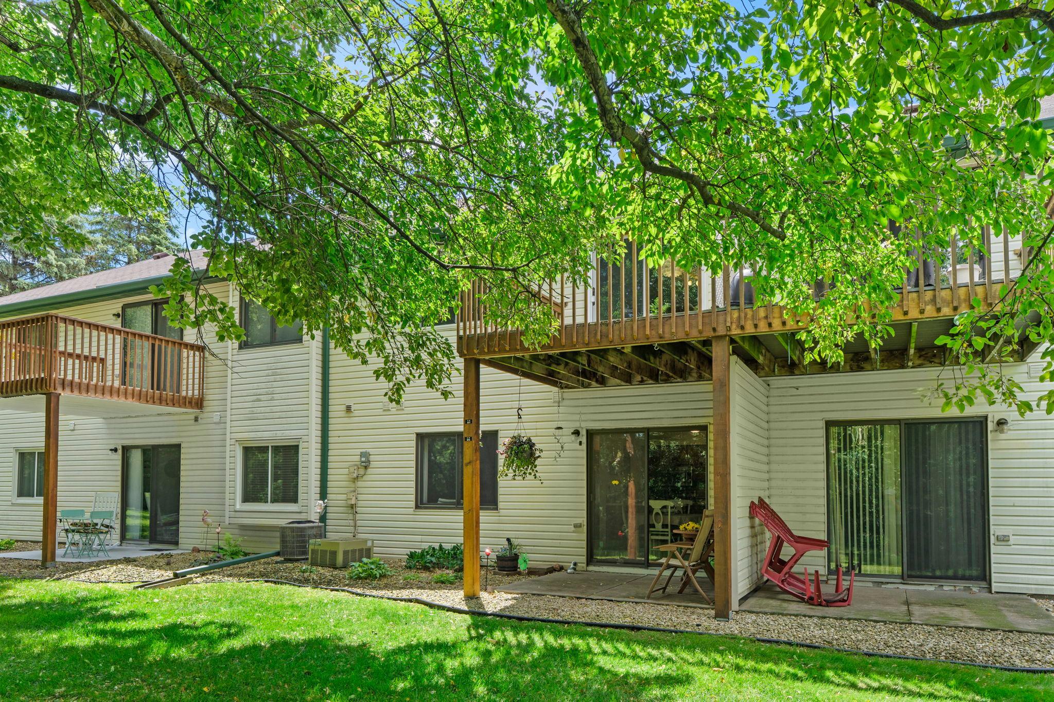 977 Heritage Court E Property Photo 47