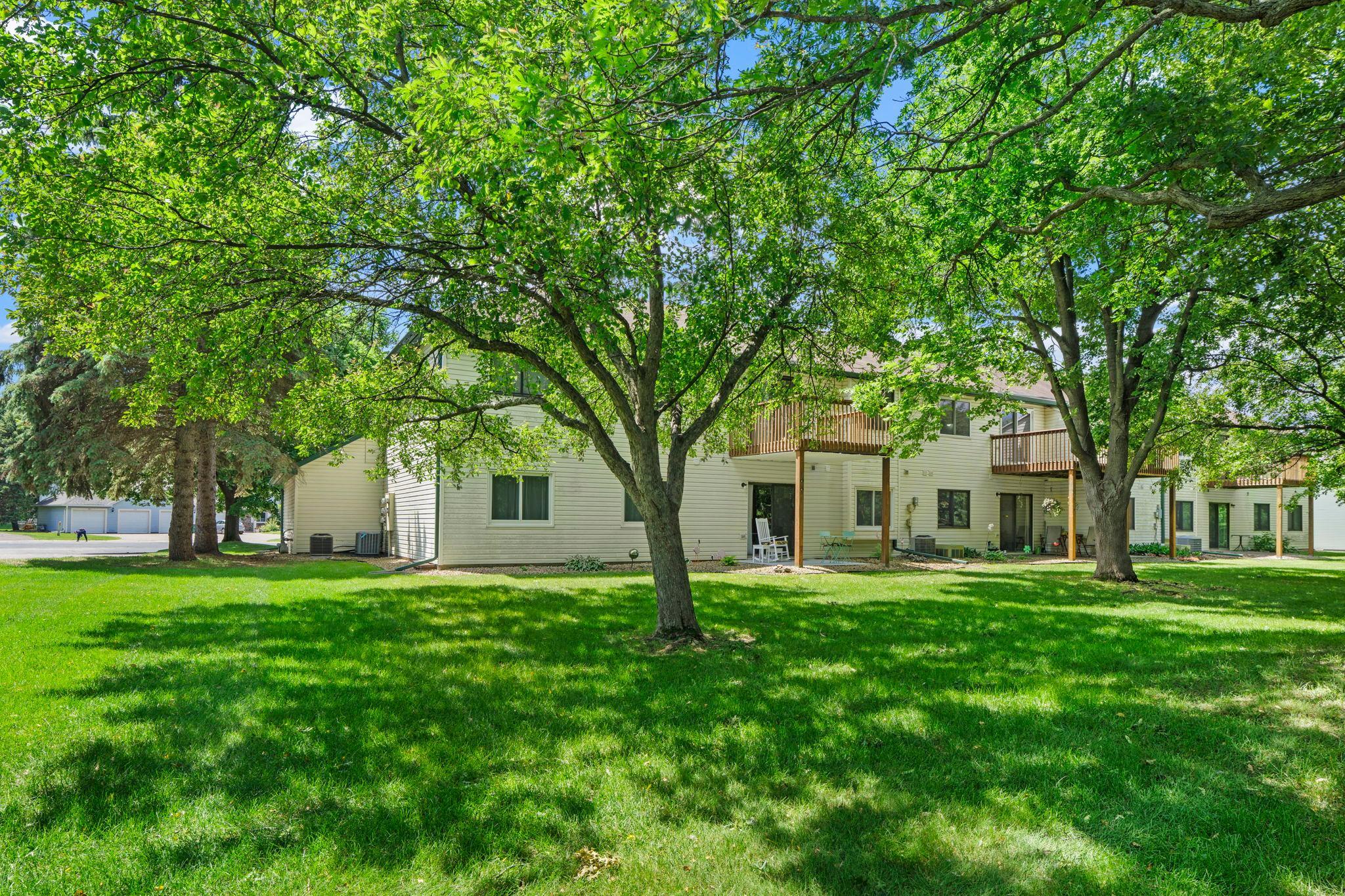 977 Heritage Court E Property Photo 49