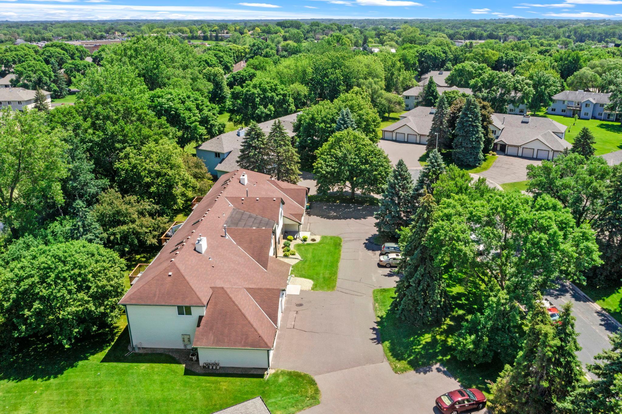 977 Heritage Court E Property Photo 58