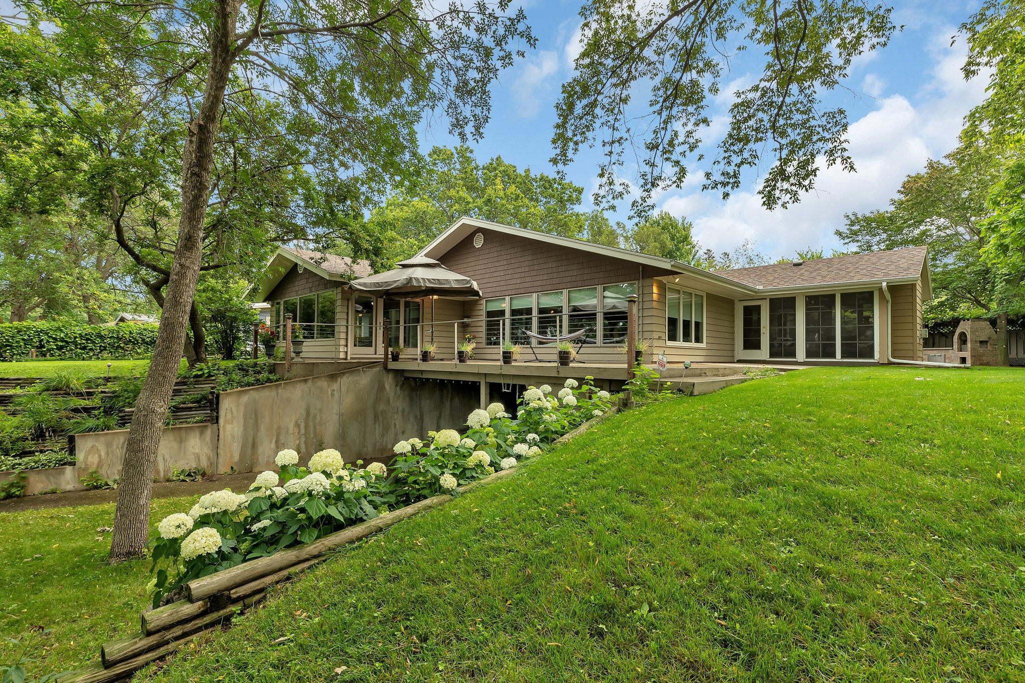1025 Water Avenue S Property Photo 1