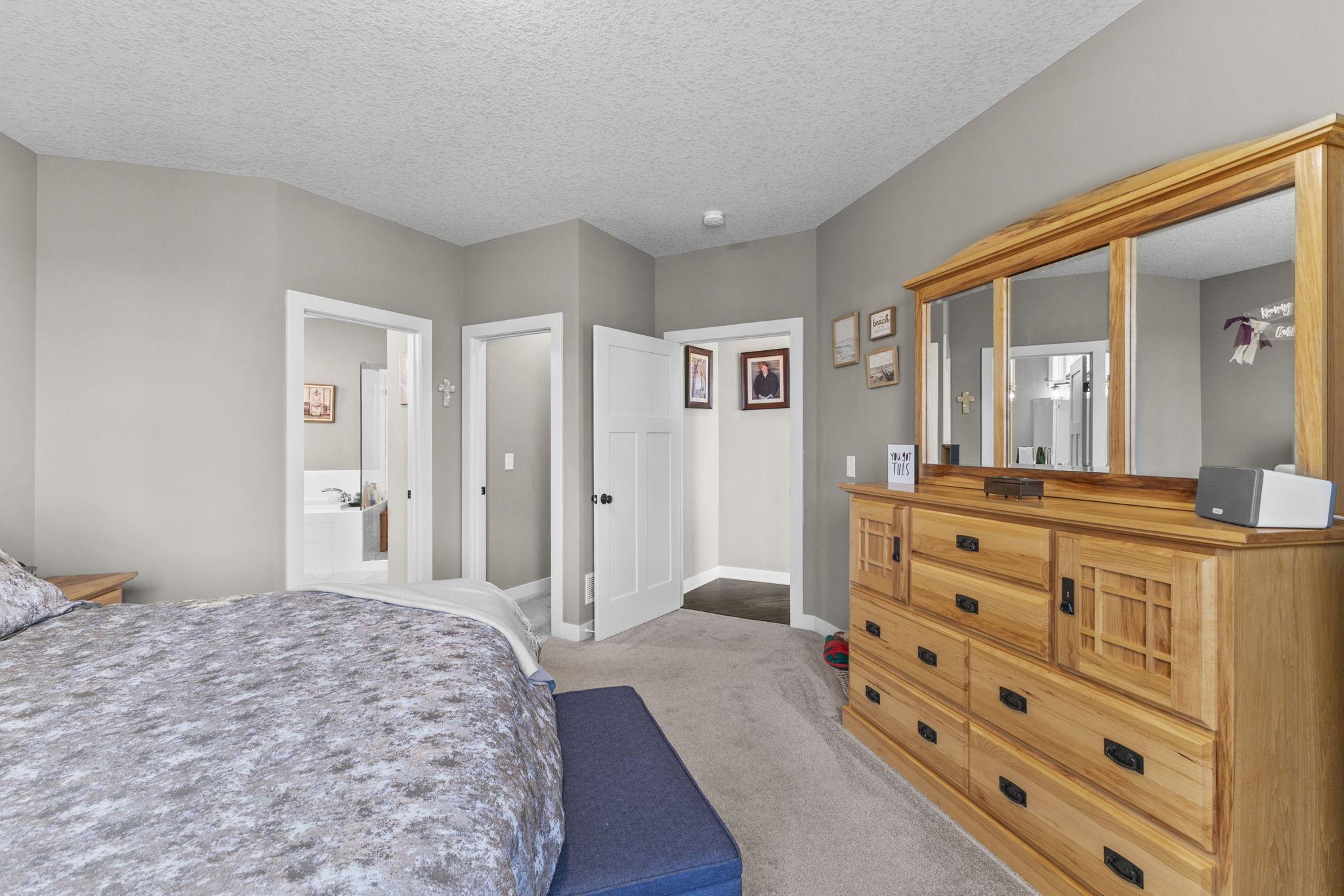 2653 Constance Boulevard Ne Property Photo 25