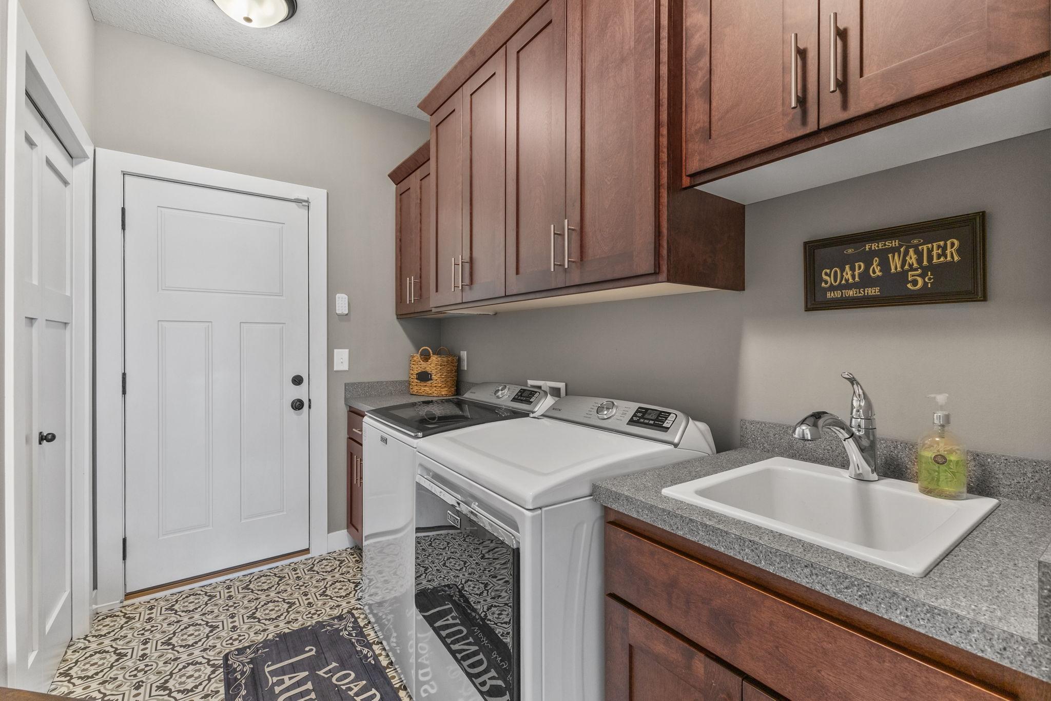 2653 Constance Boulevard Ne Property Photo 33