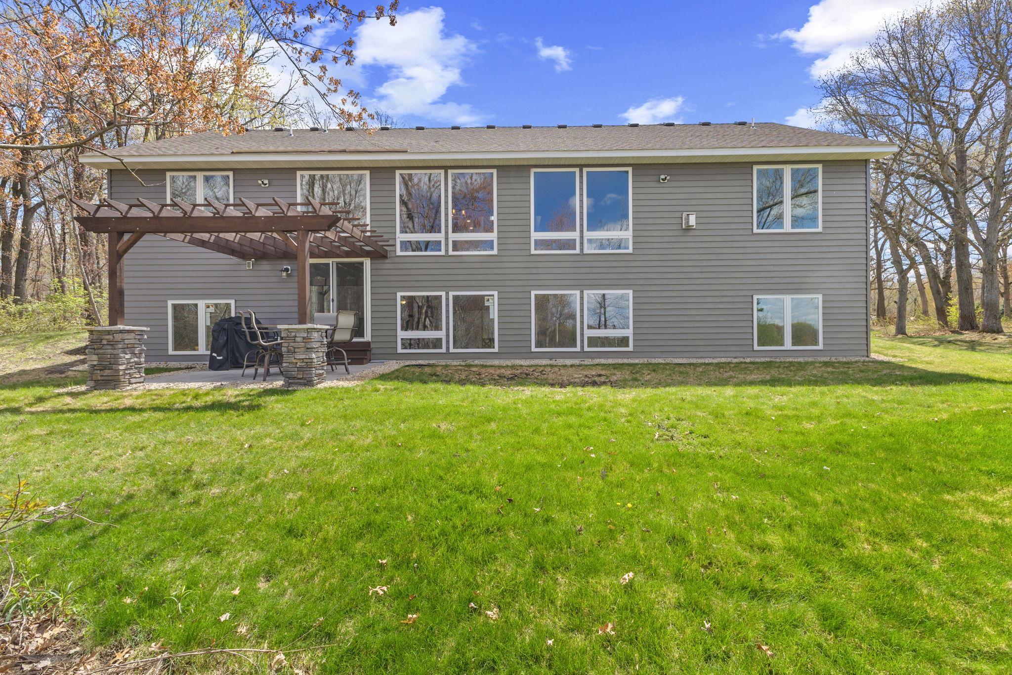 2653 Constance Boulevard Ne Property Photo 42