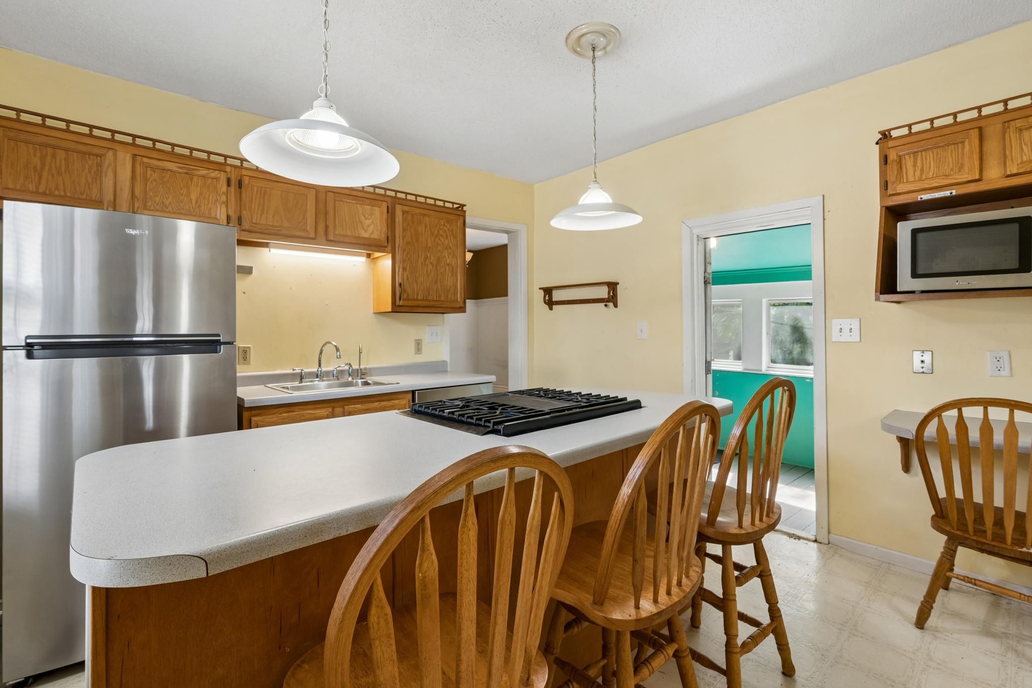 1145 Beech Street Property Photo 14