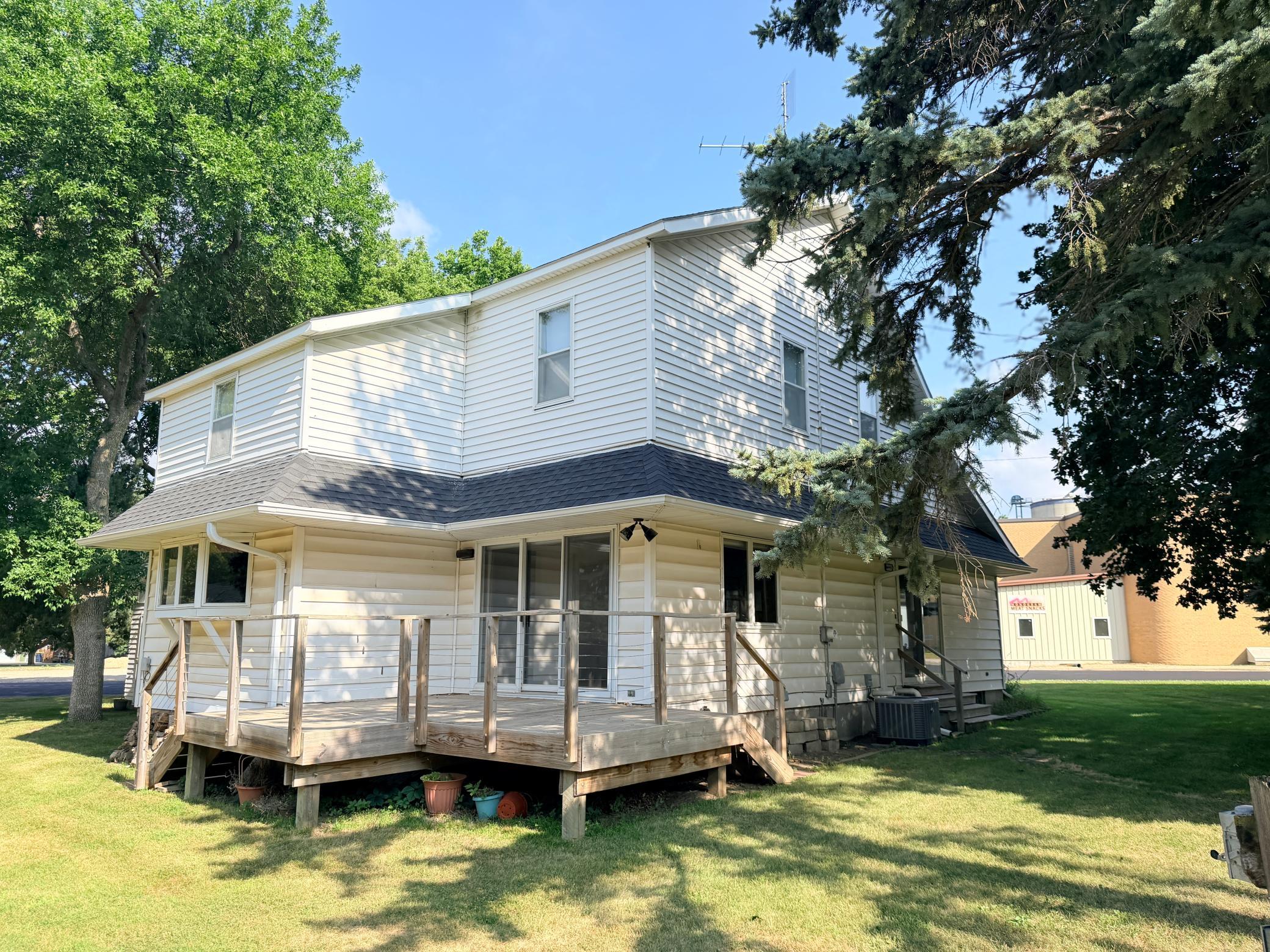 451 Paul Avenue Property Photo 1