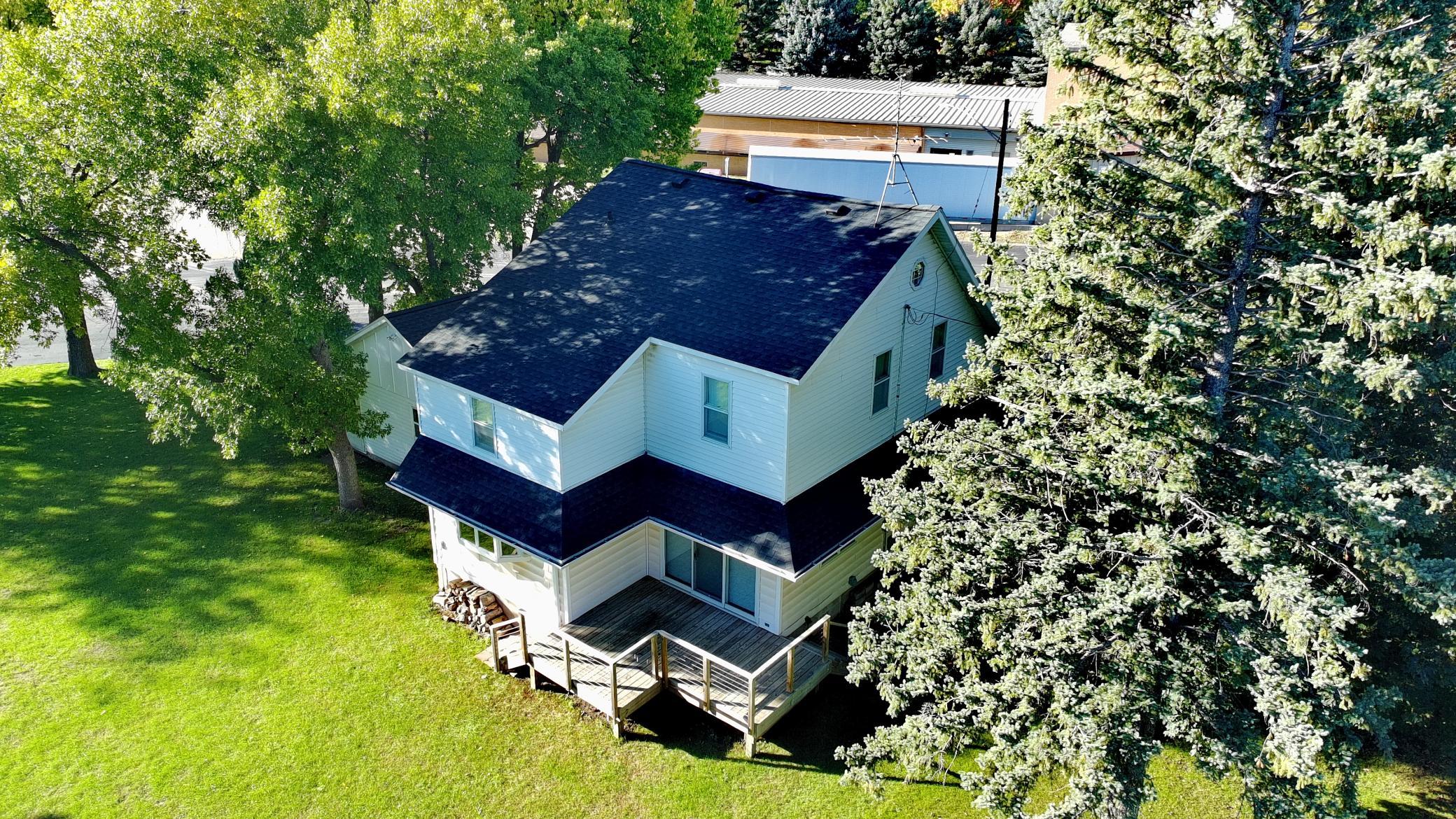 451 Paul Avenue Property Photo 1