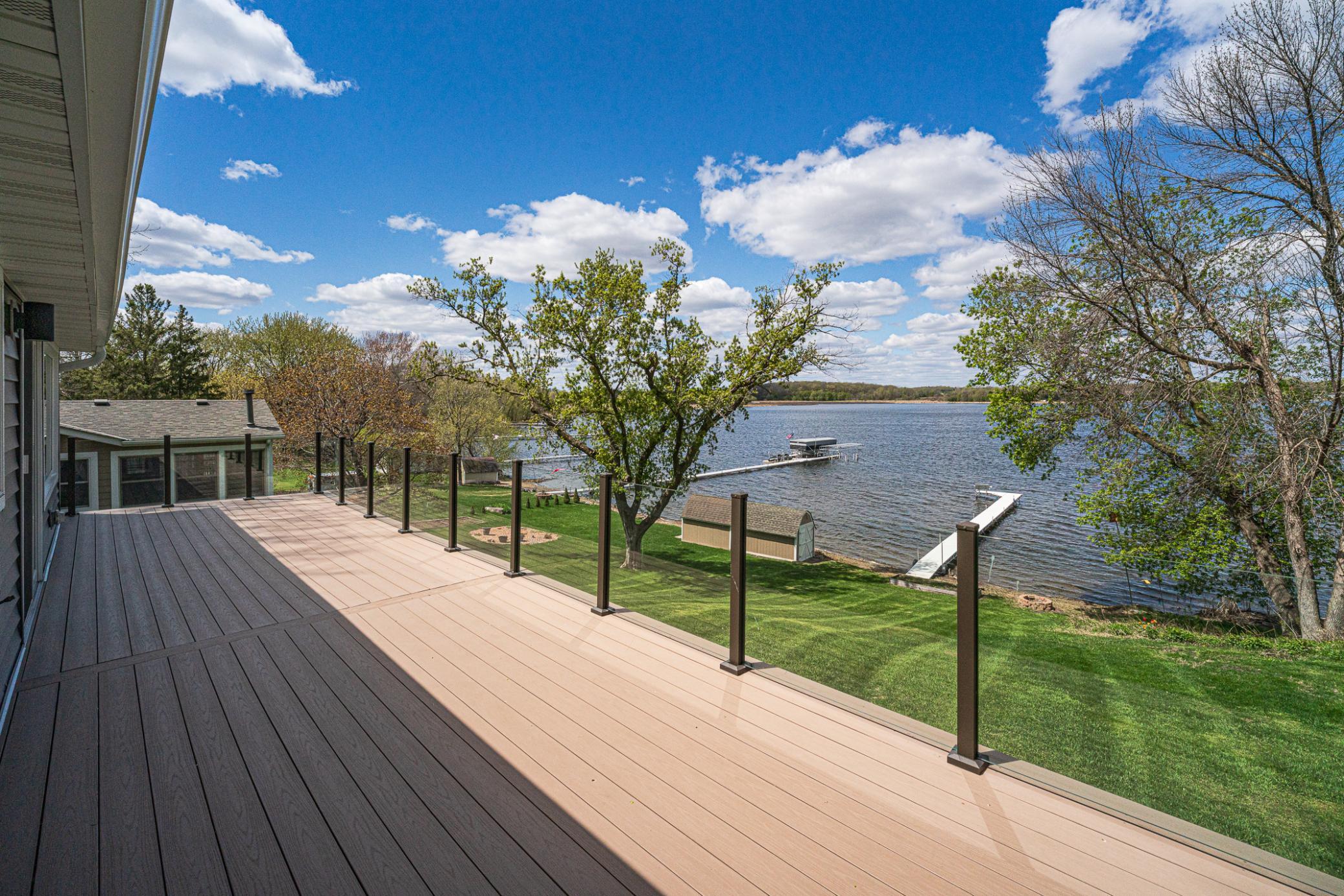 2050 Lake View Drive Property Photo 1