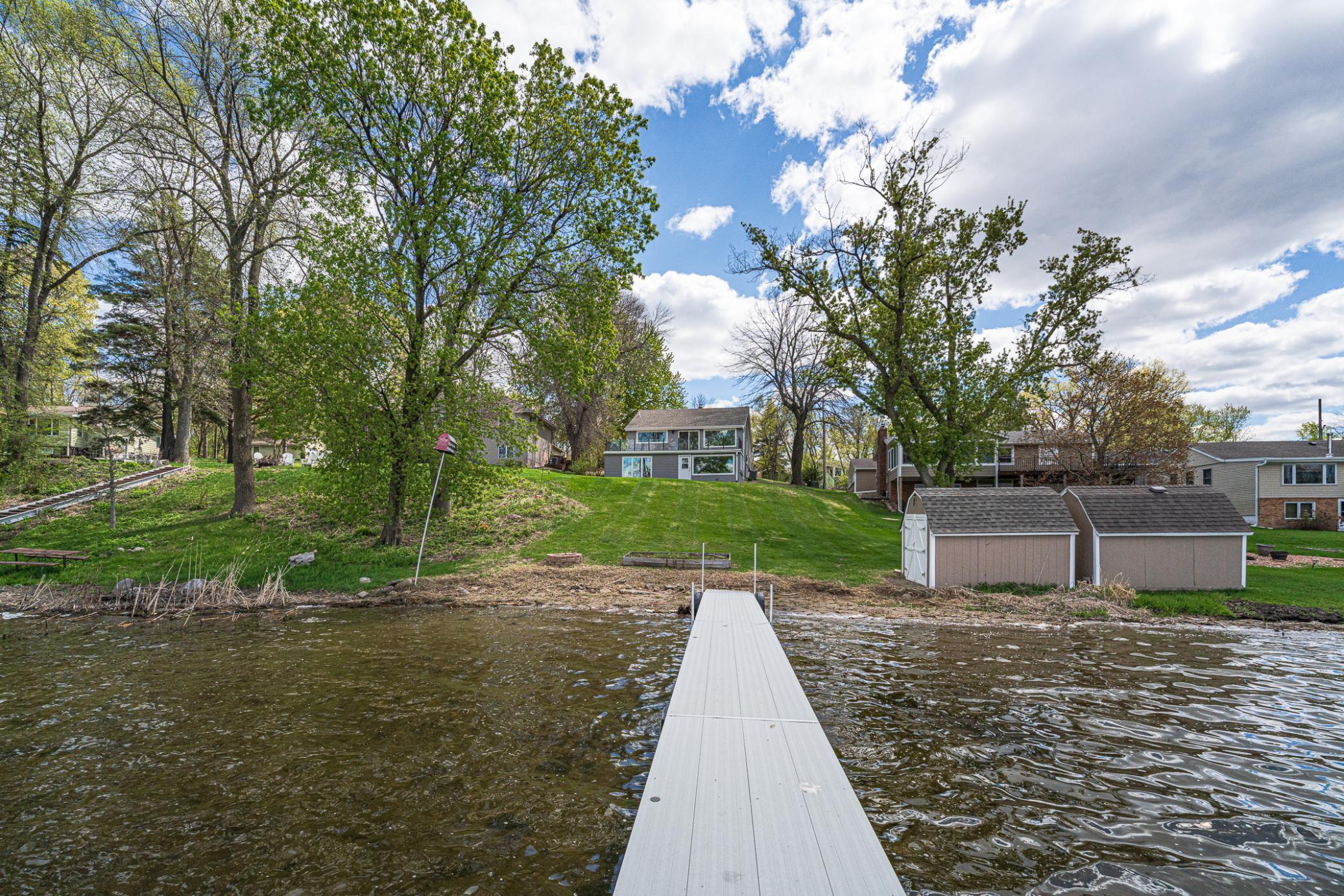 2050 Lake View Drive Property Photo 6