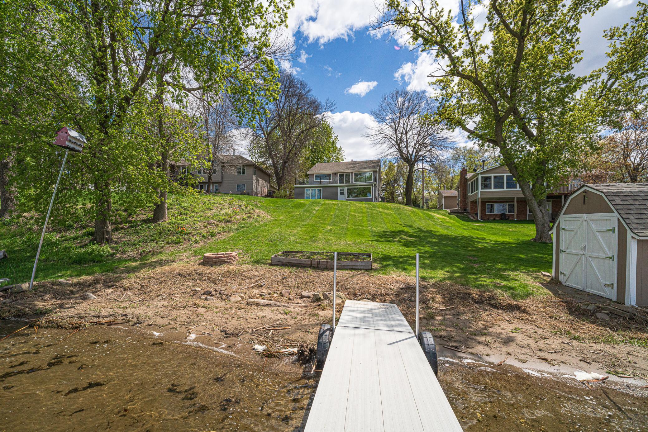 2050 Lake View Drive Property Photo 10