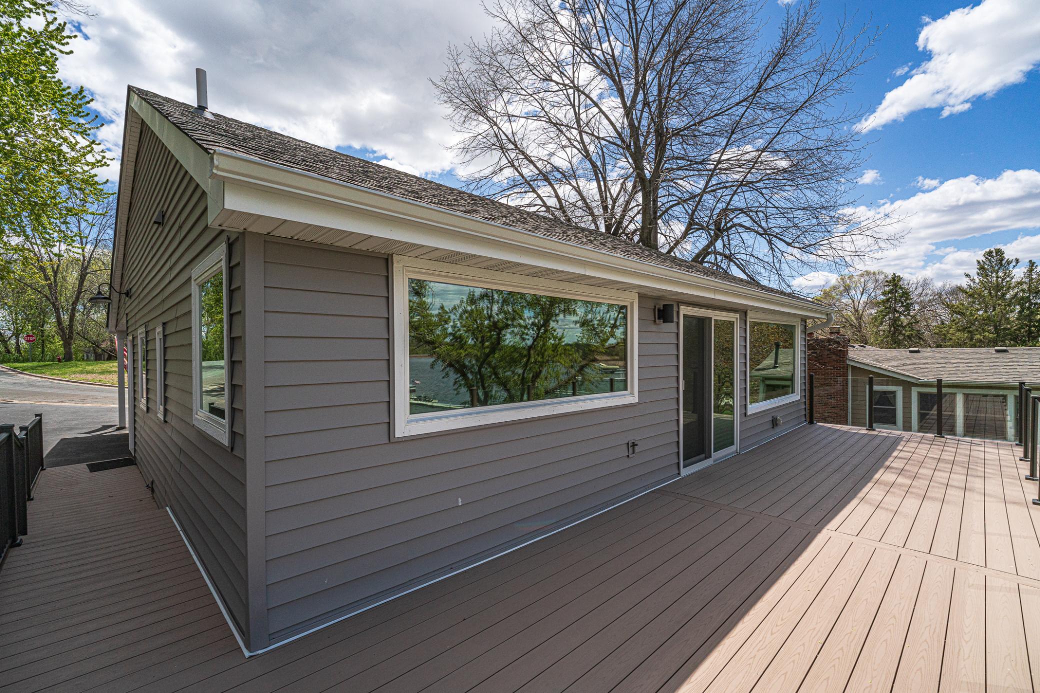 2050 Lake View Drive Property Photo 17