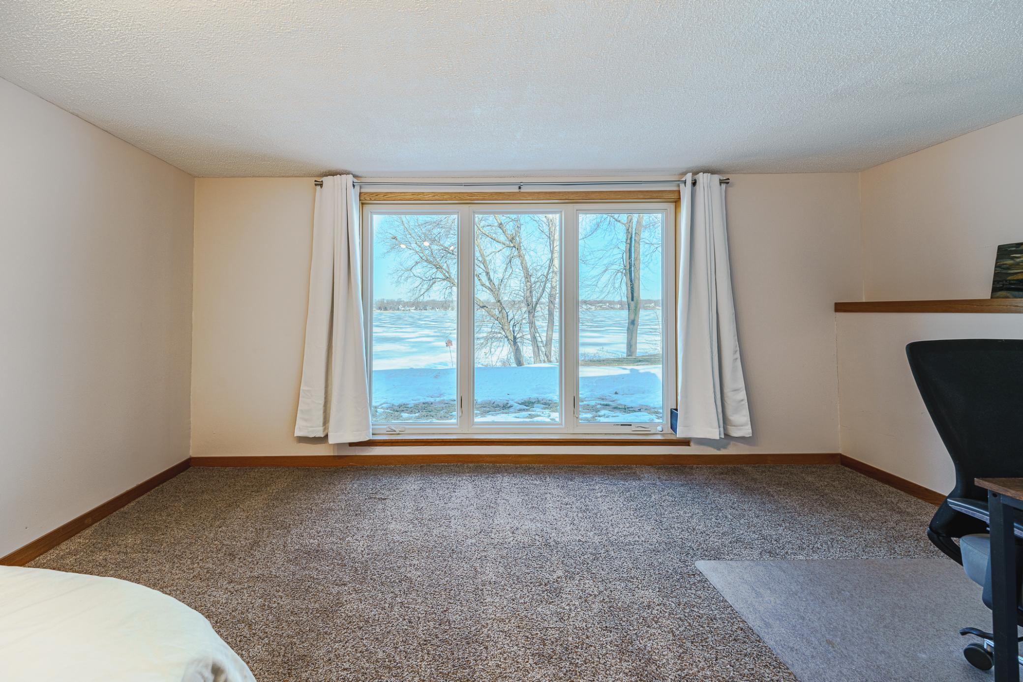 2050 Lake View Drive Property Photo 32