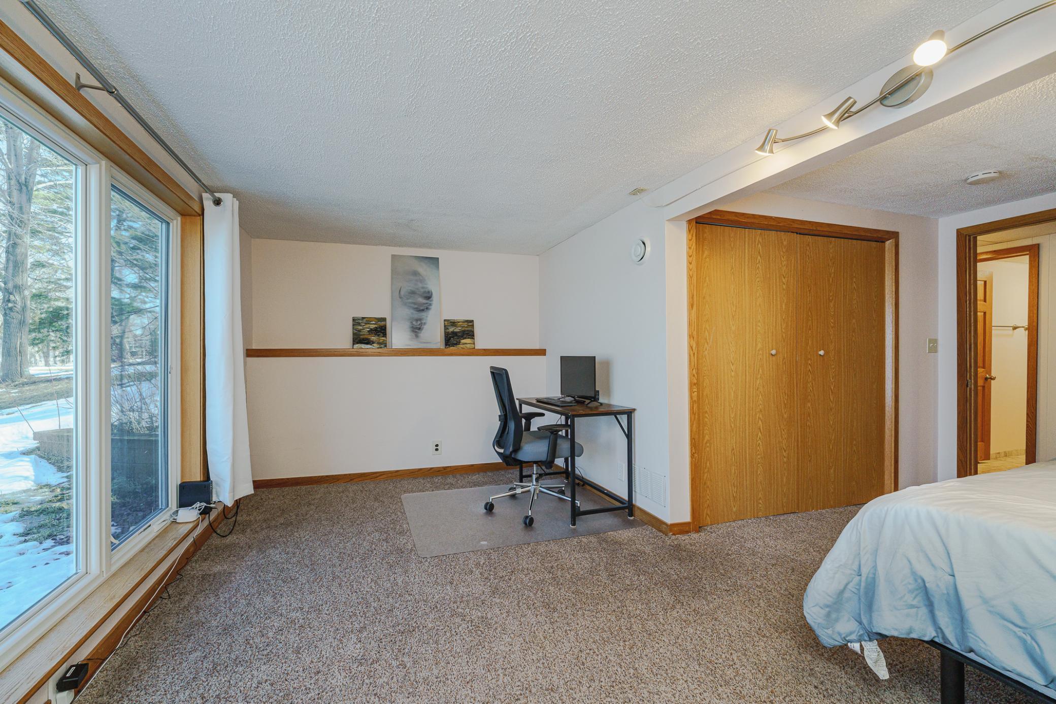 2050 Lake View Drive Property Photo 34