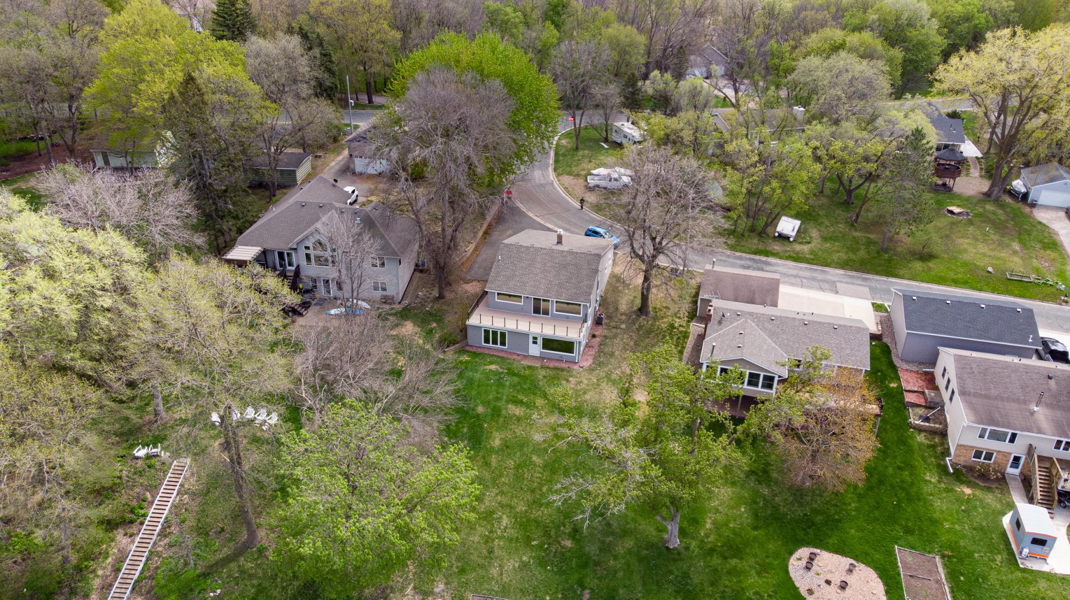 2050 Lake View Drive Property Photo 43