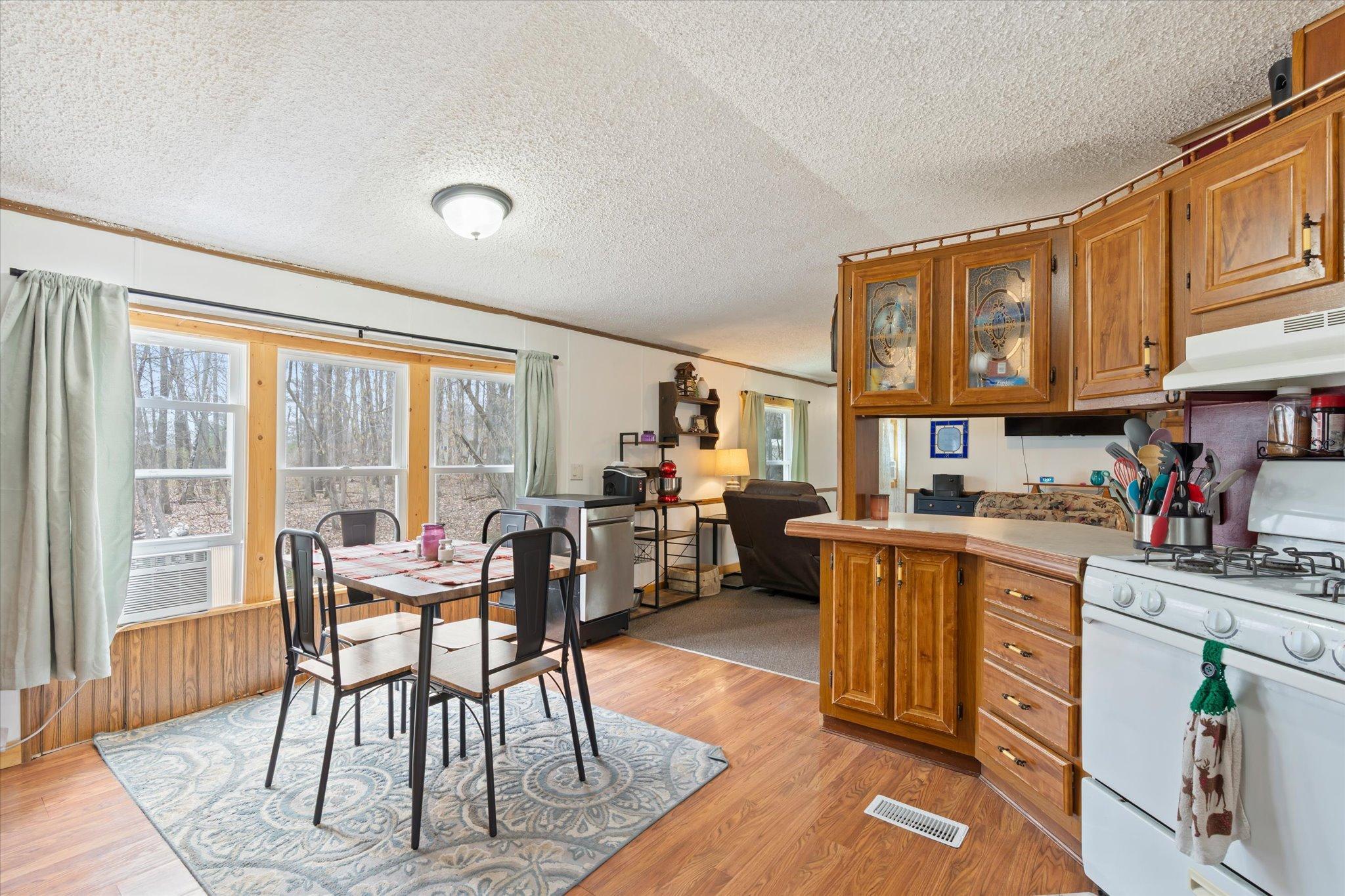 1685 Timber Lane Property Photo 1