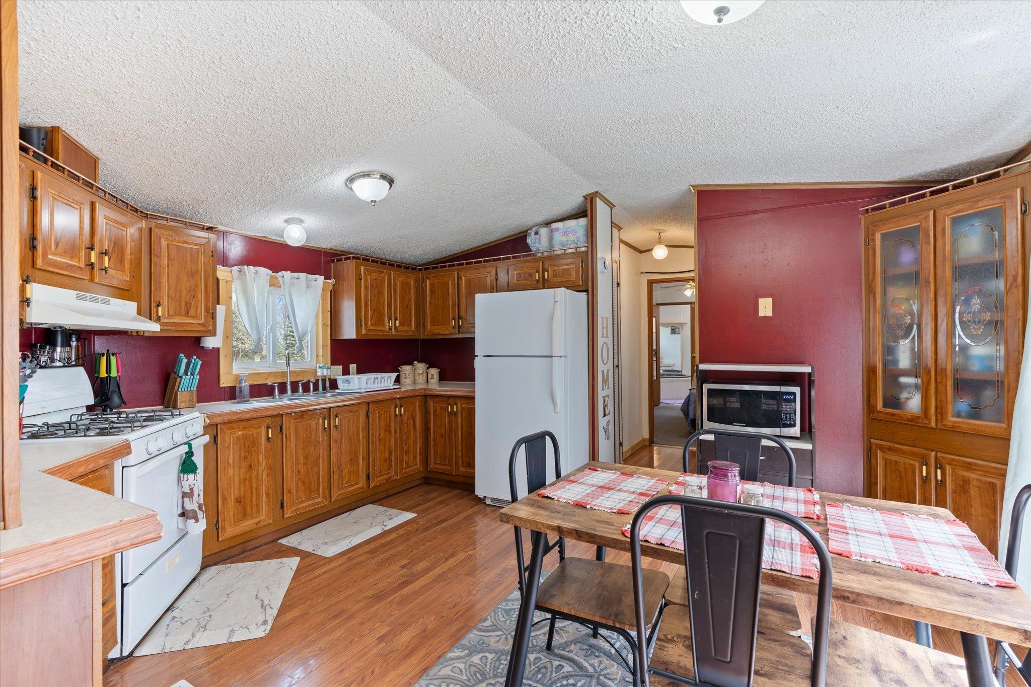 1685 Timber Lane Property Photo 4