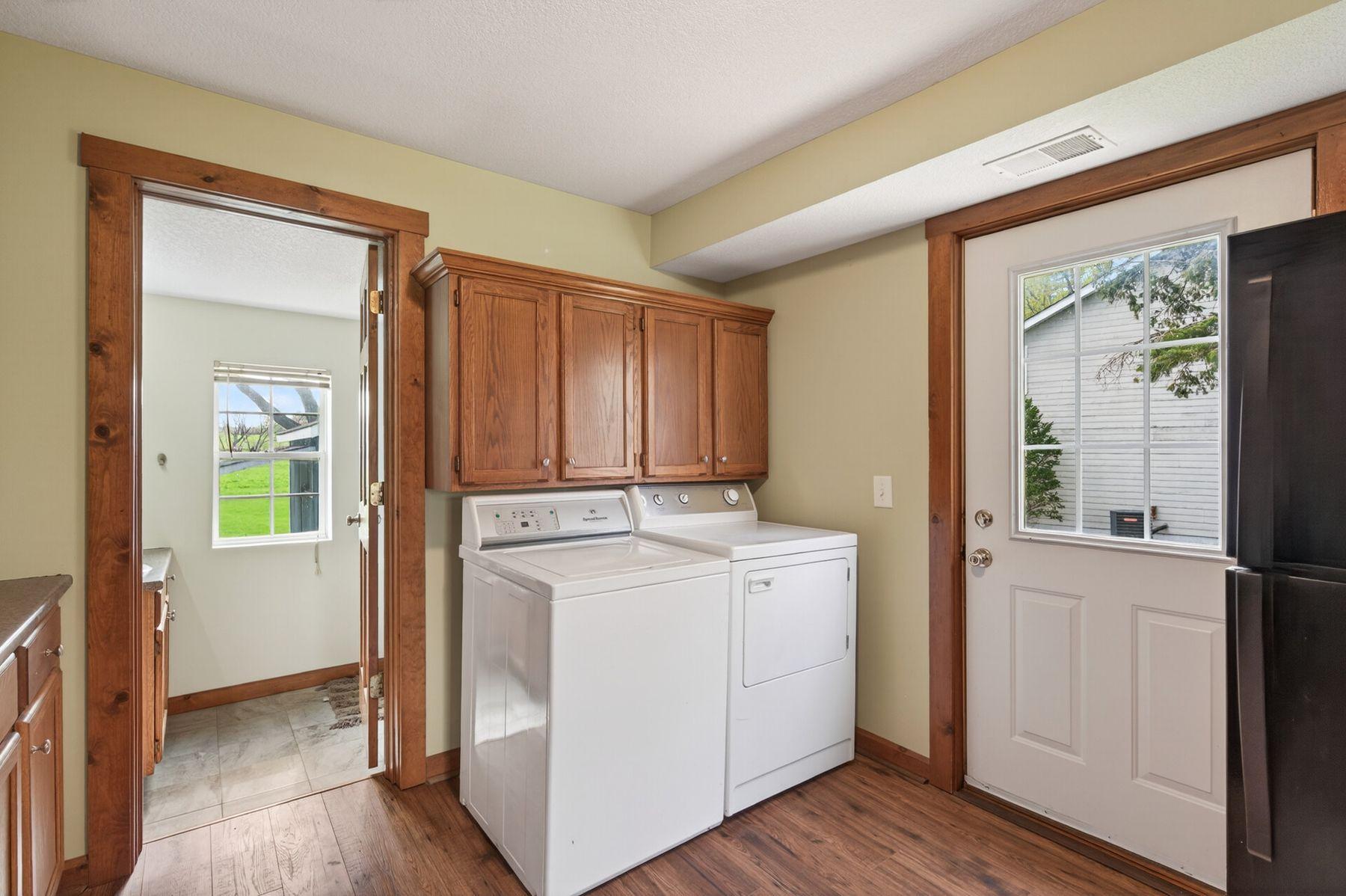 508 River Road W Property Photo 12