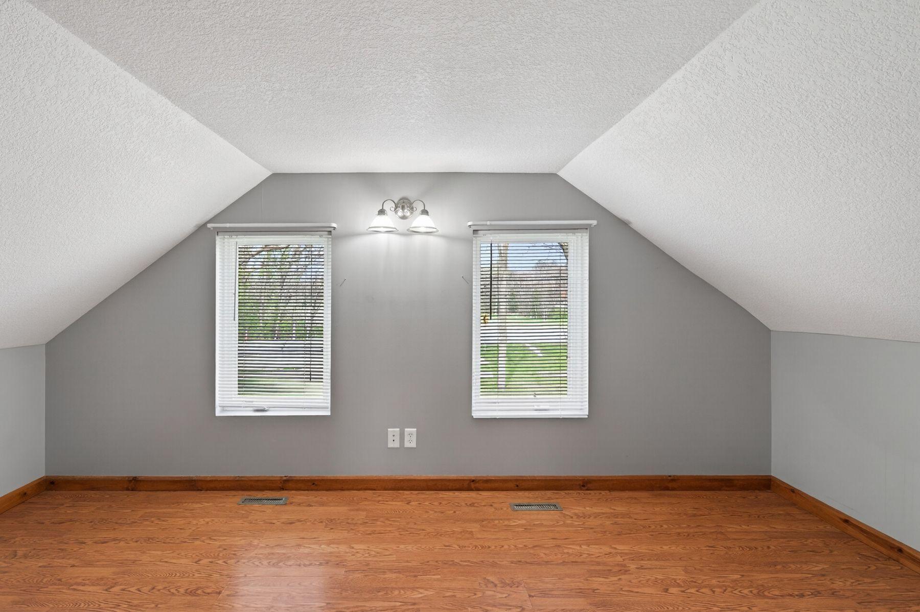 508 River Road W Property Photo 22