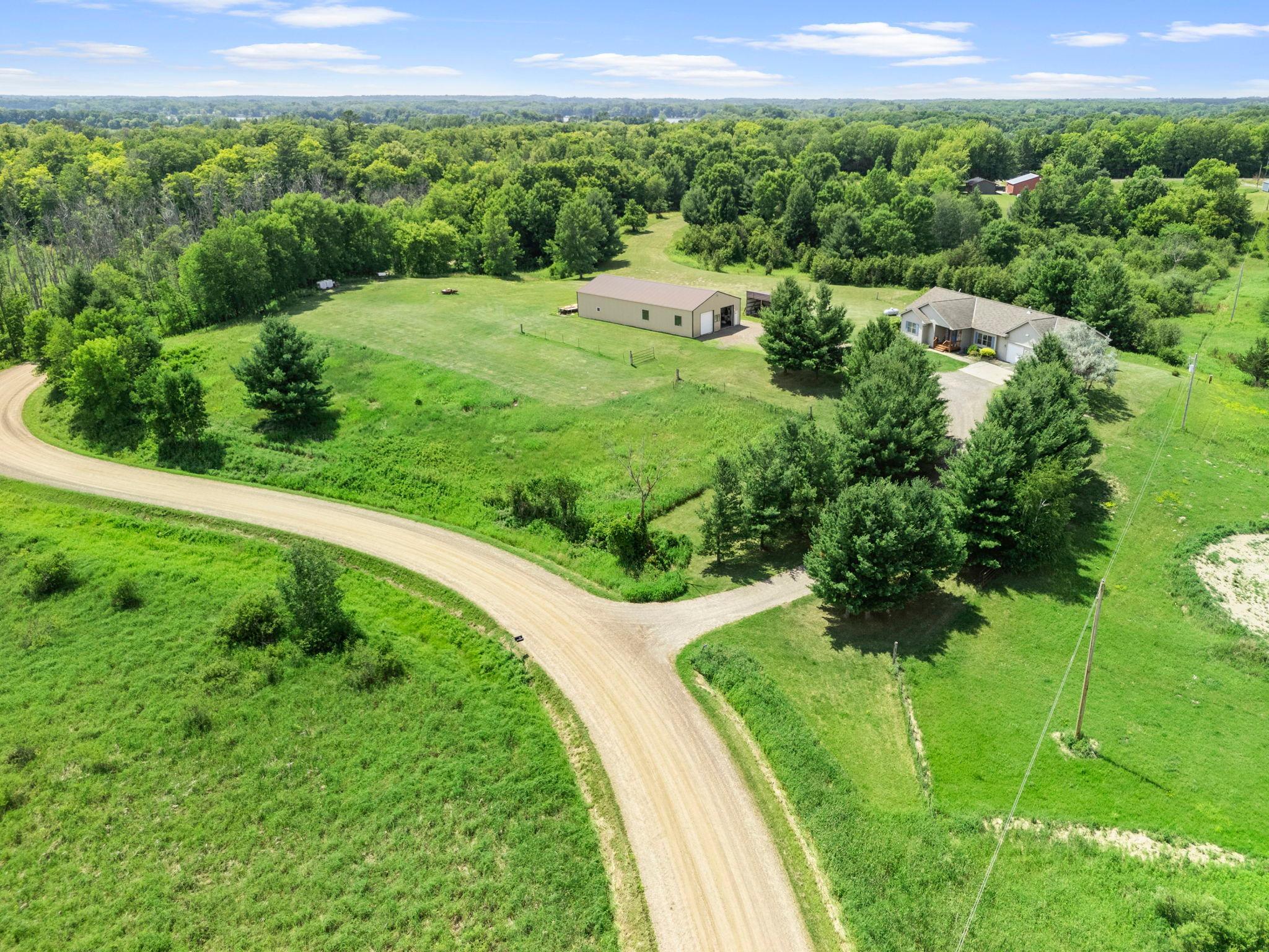 2490 Deer Drive Property Photo 1