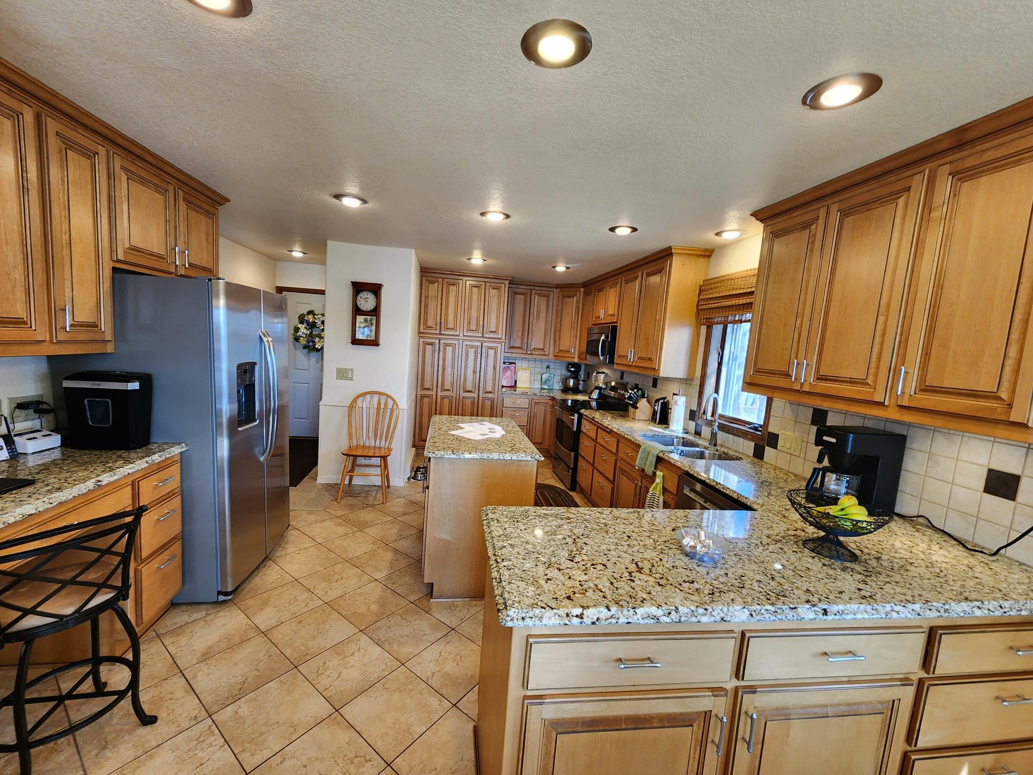 25118 Highwood Loop Property Photo 9