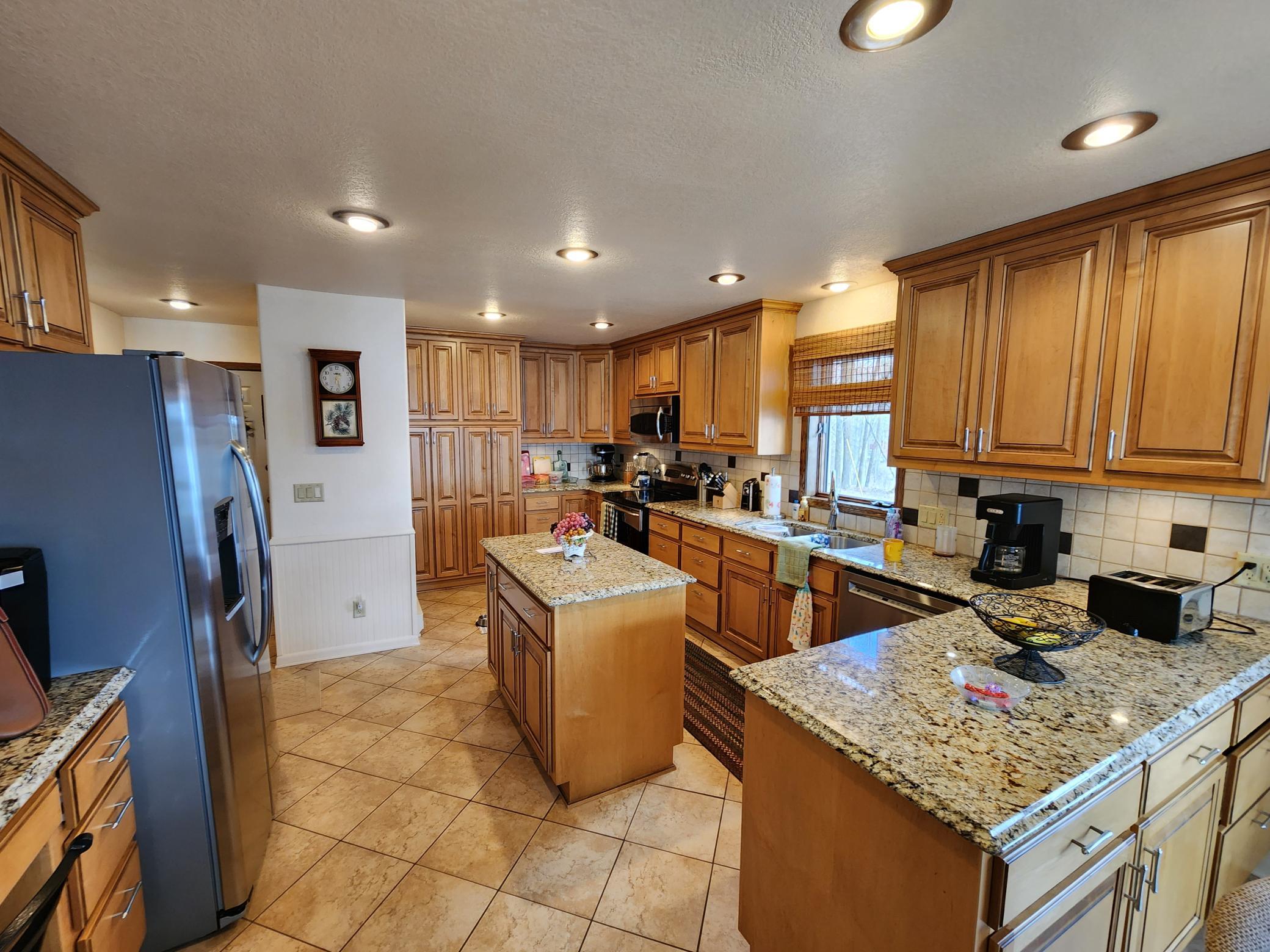 25118 Highwood Loop Property Photo 11