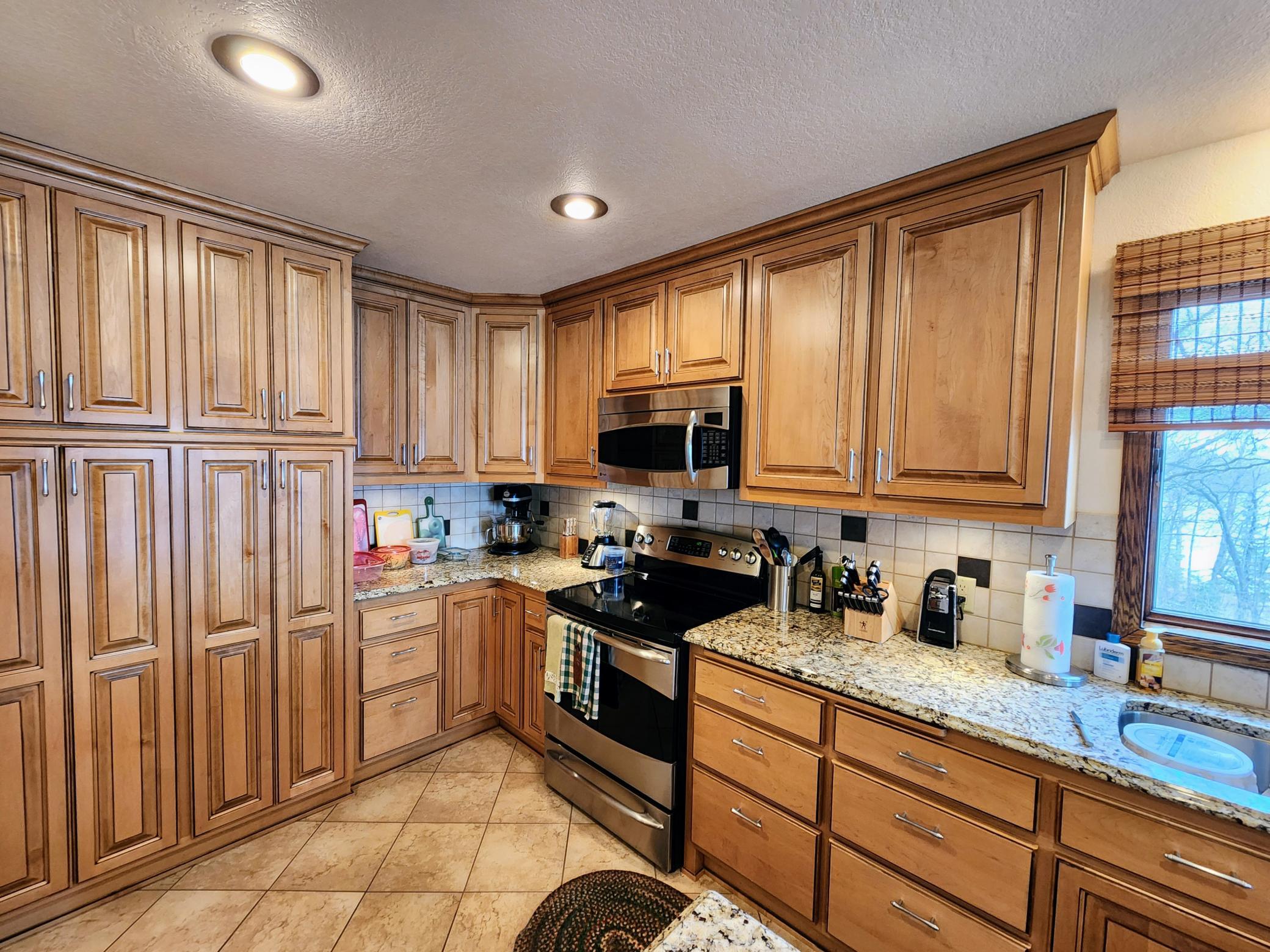 25118 Highwood Loop Property Photo 12