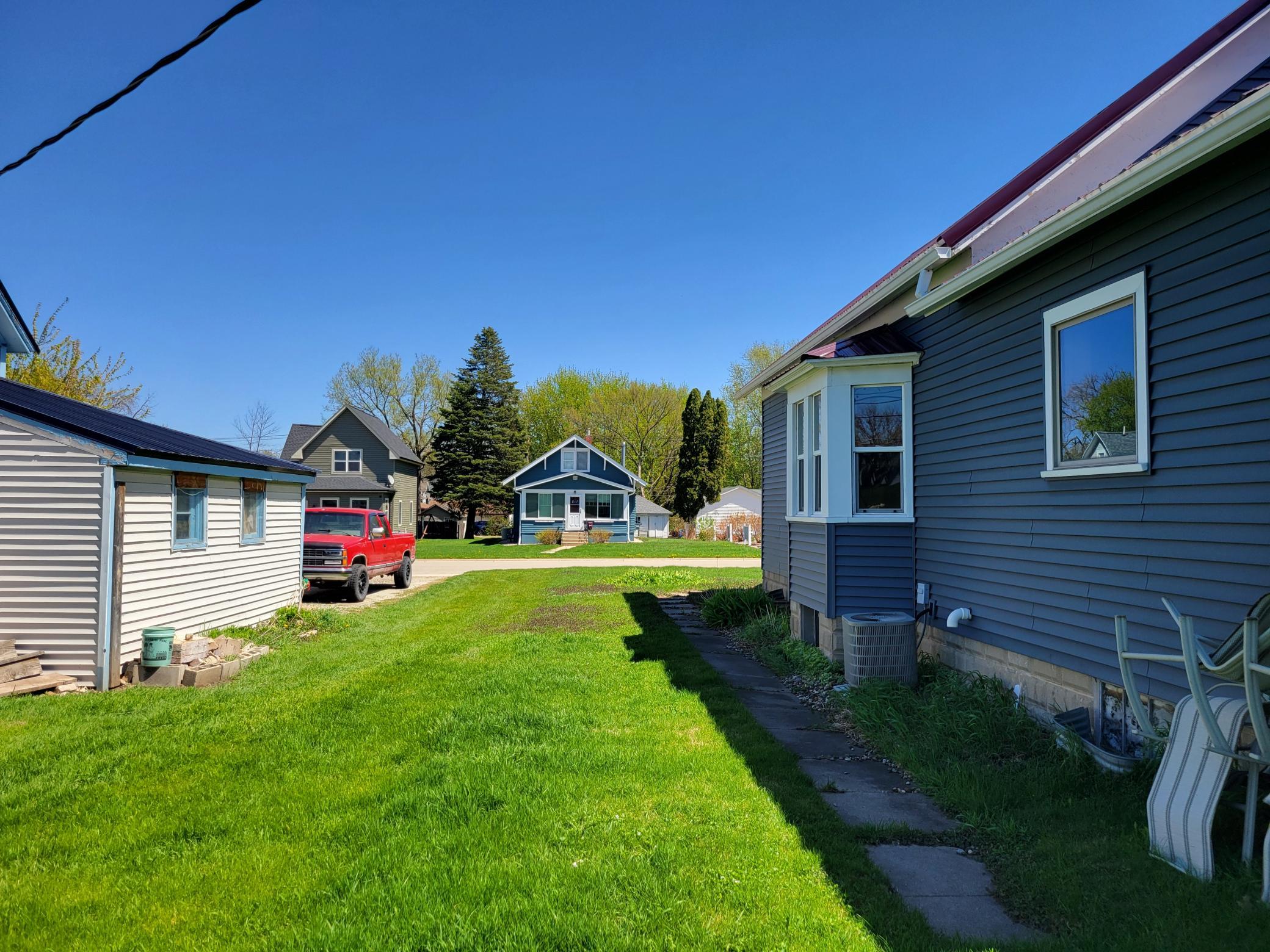 414 Red Wing Avenue Property Photo 8