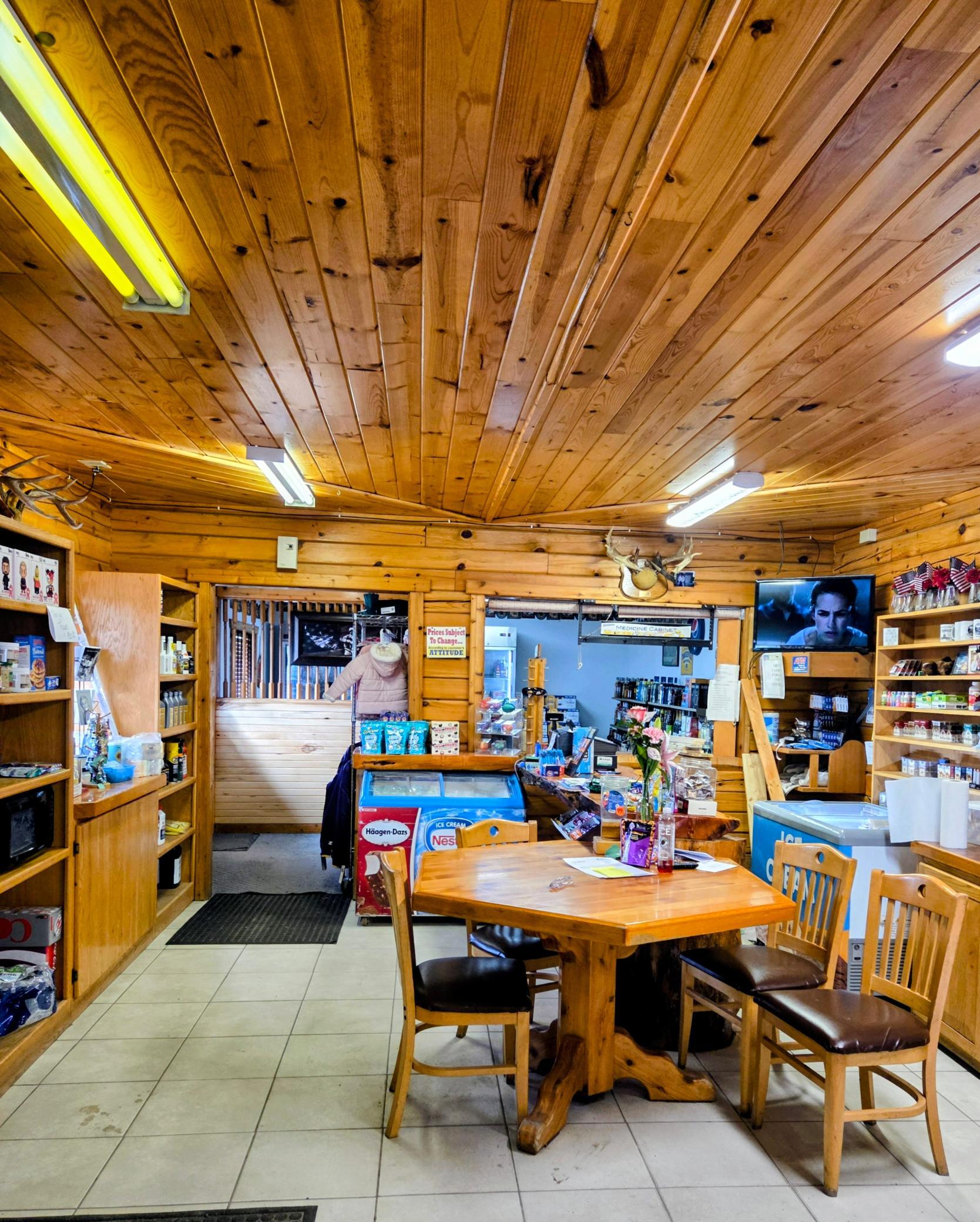 11488 Highway 71 Property Photo 4