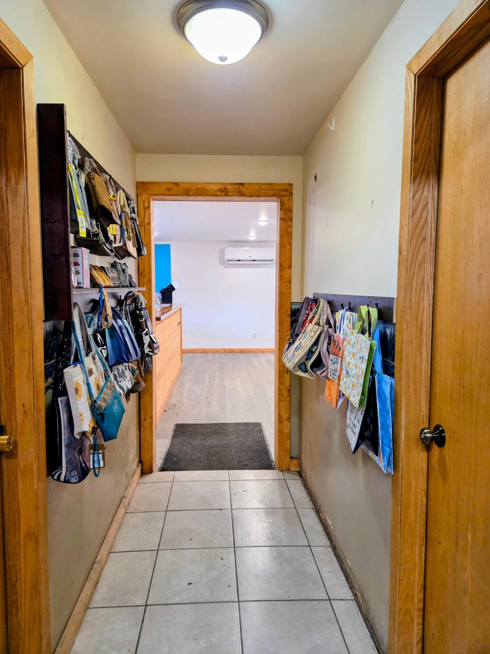 11488 Highway 71 Property Photo 9