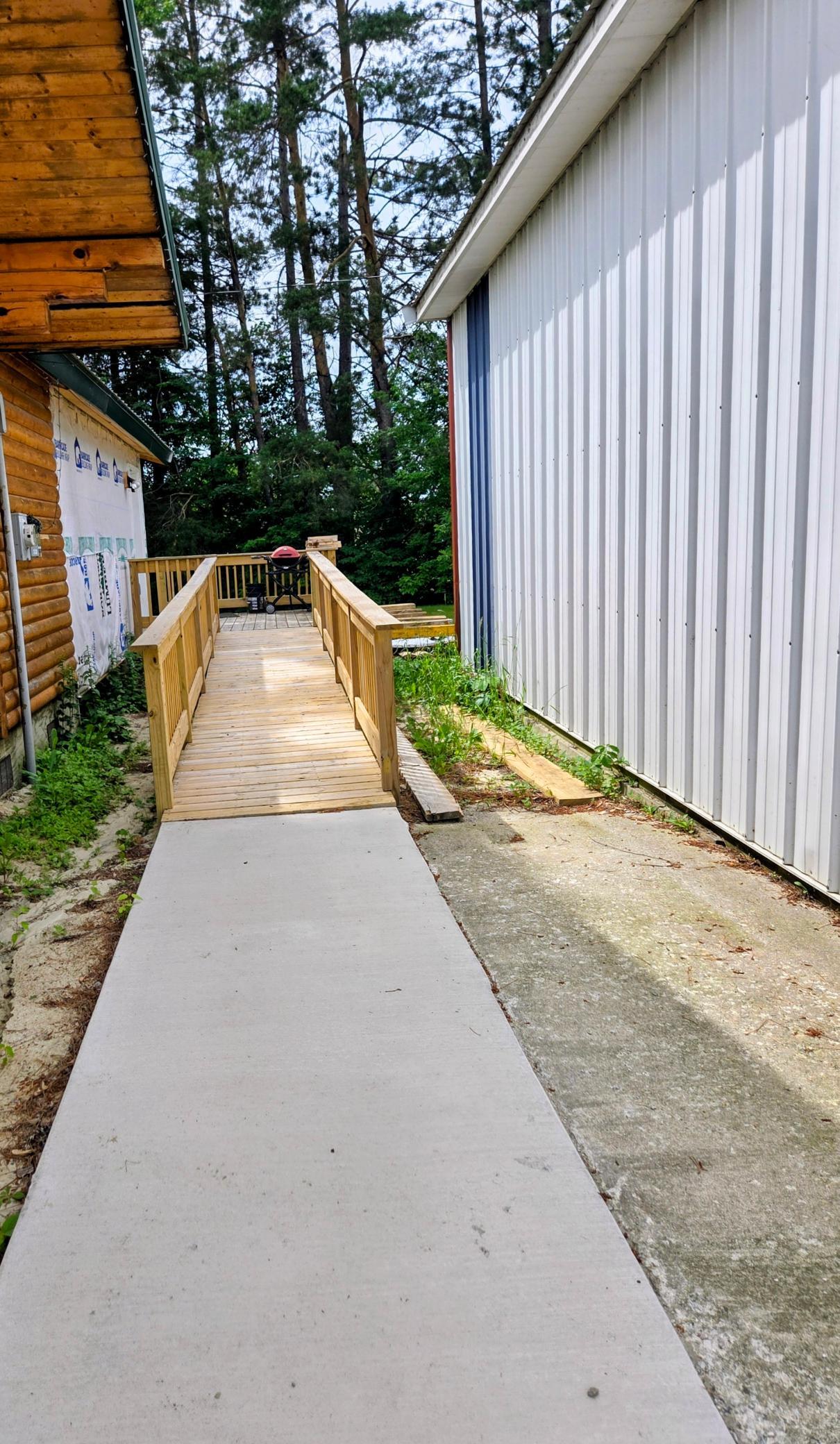 11488 Highway 71 Property Photo 15