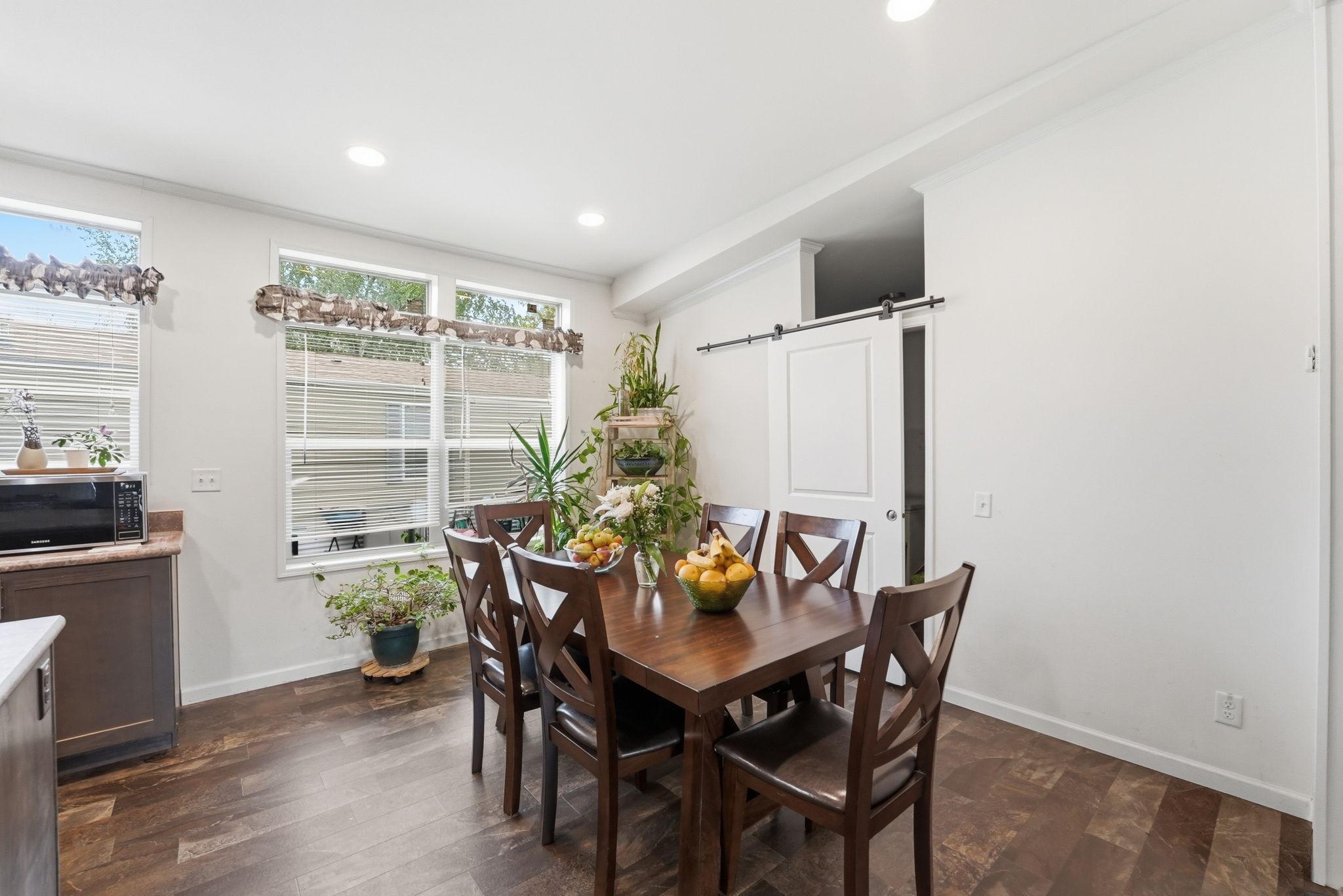 10488 Pierce Street Ne Property Photo 4